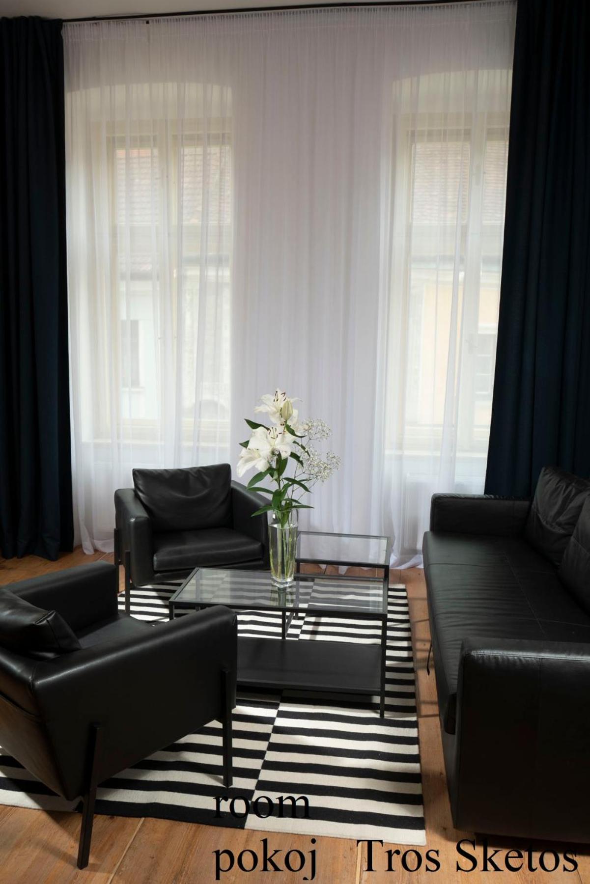 Deluxe Double Room - Photo 10