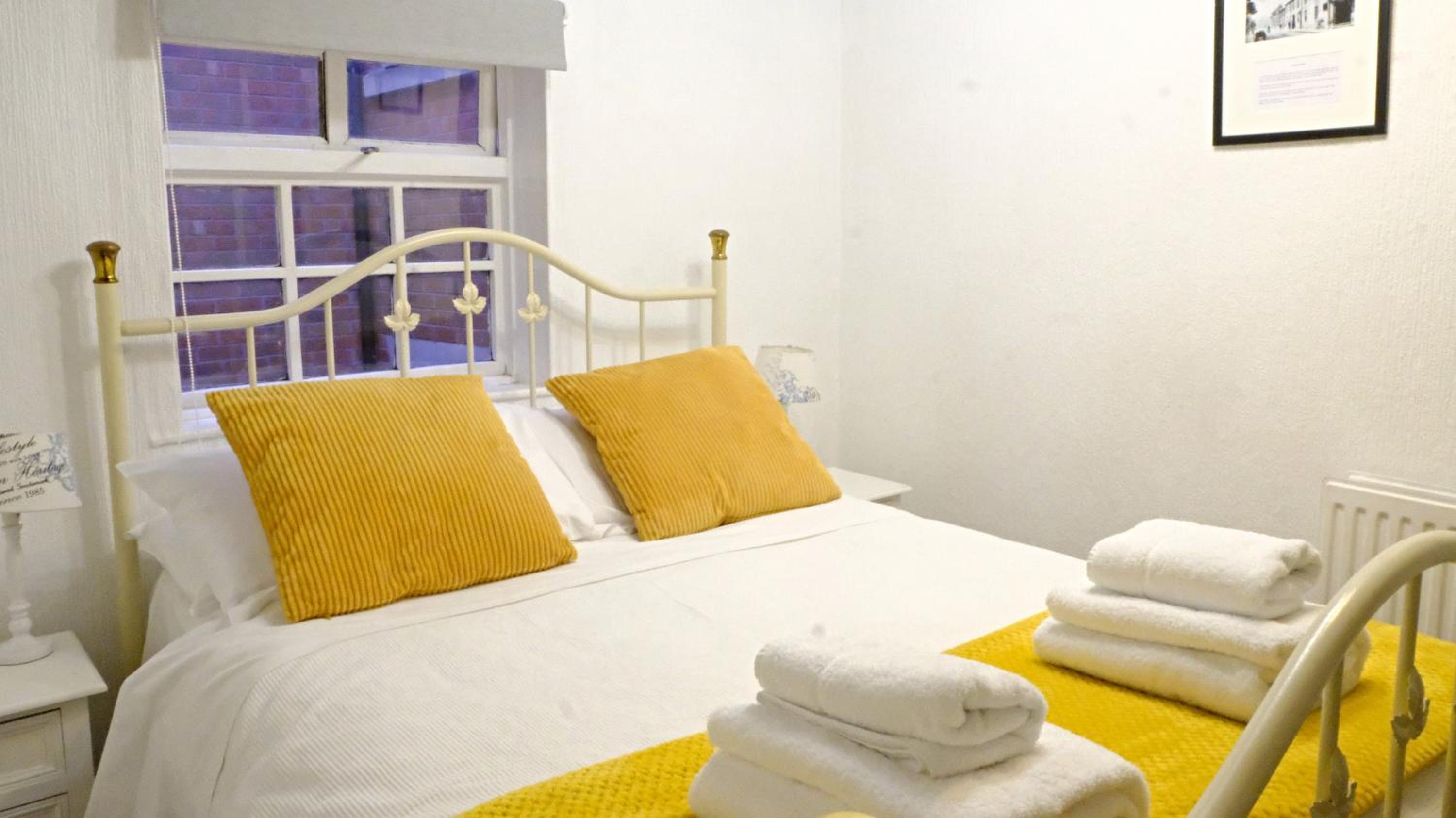 Standard Suite - Photo 2