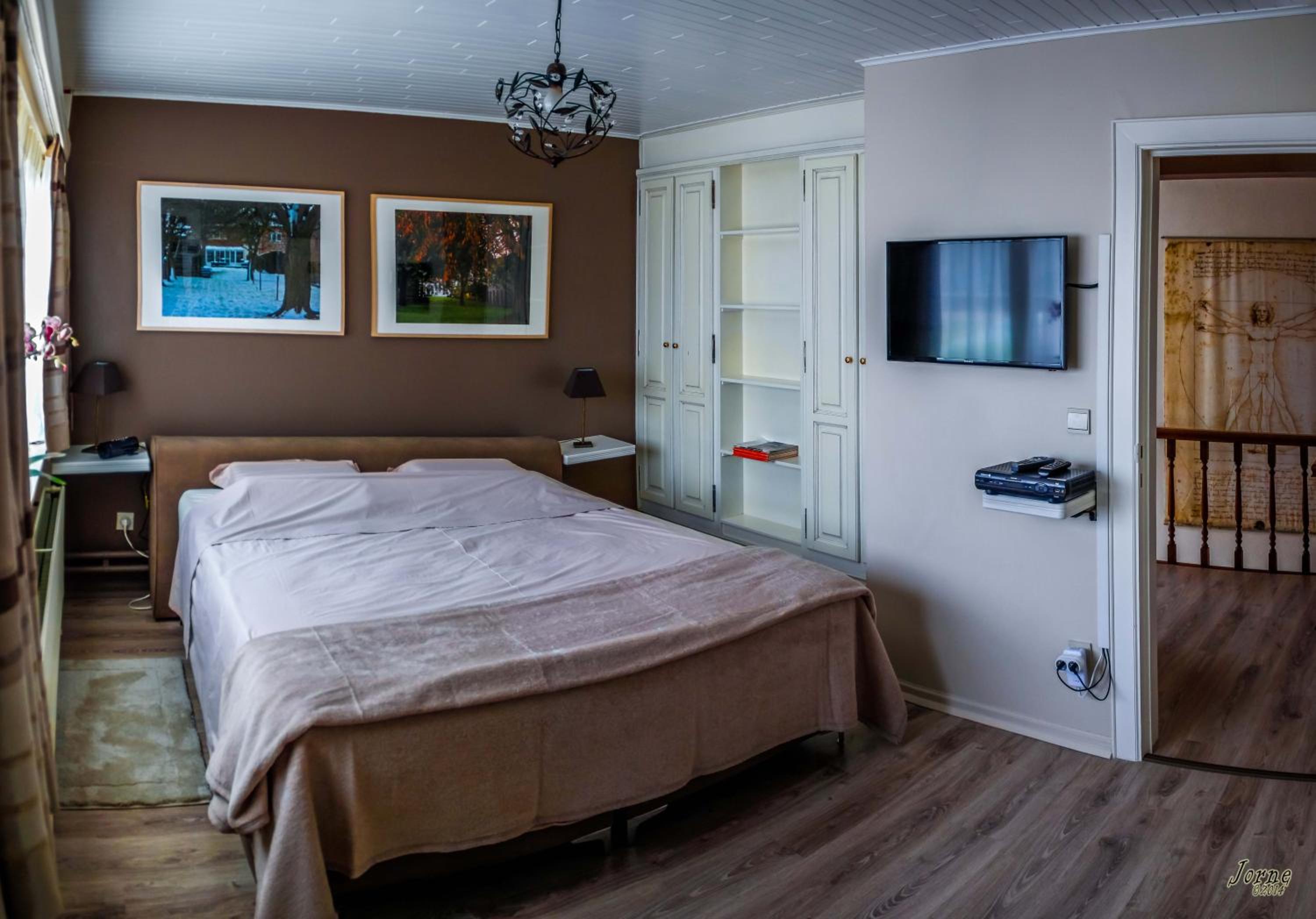 Double Room with Private Bathroom photo 2