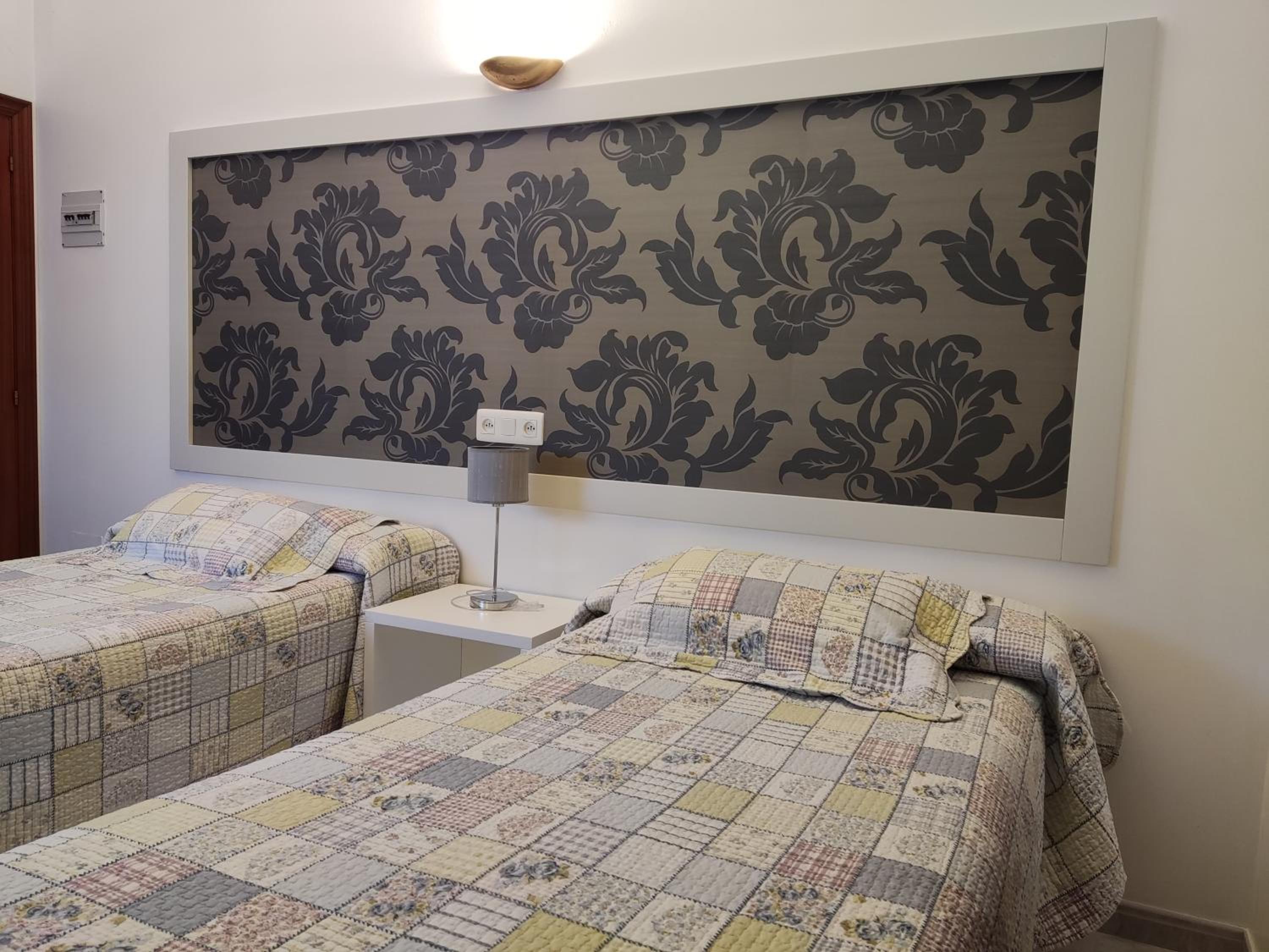 Double or Twin Room photo 3