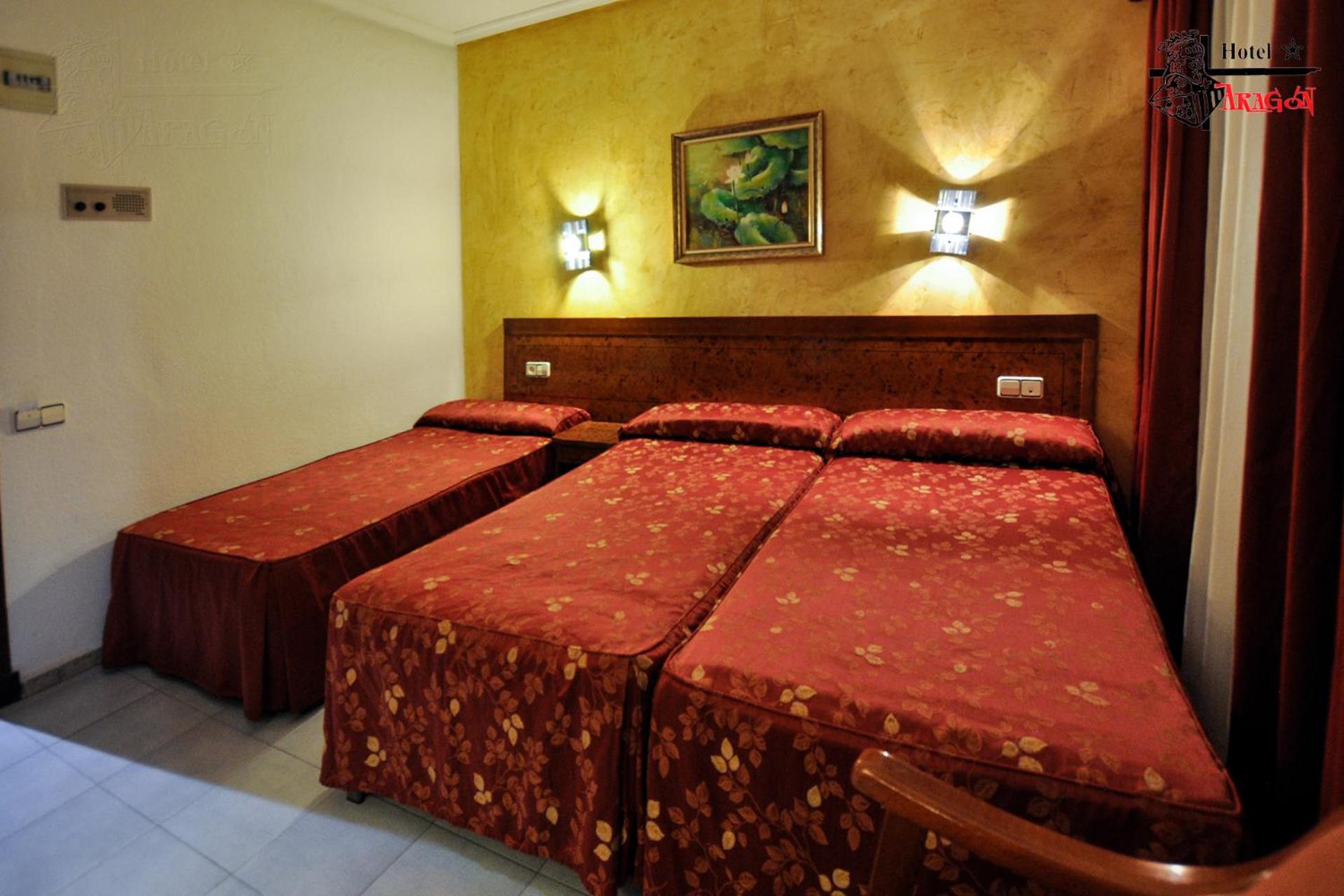 Double Room with Extra Bed photo 2