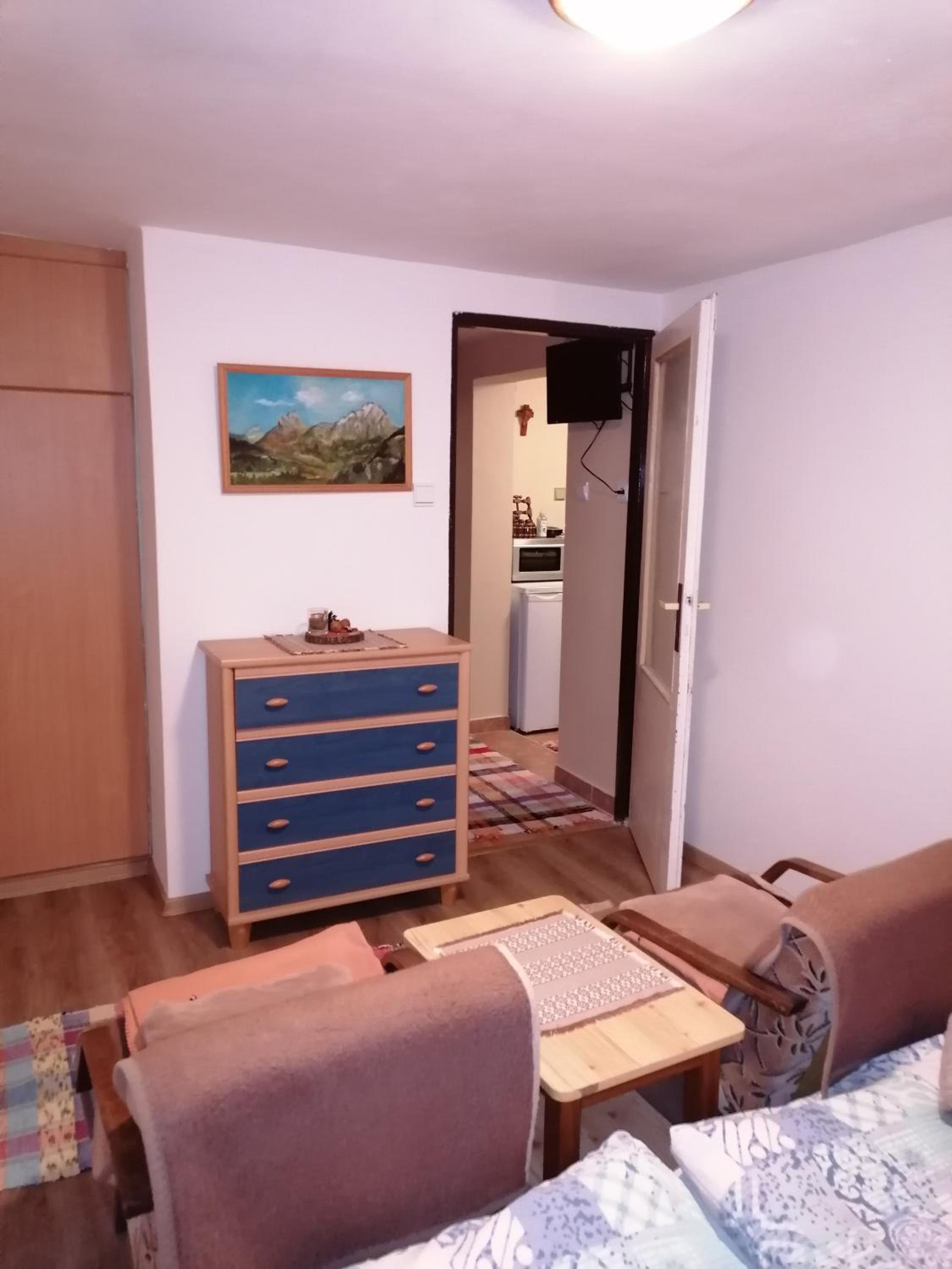 Apartment photo 3