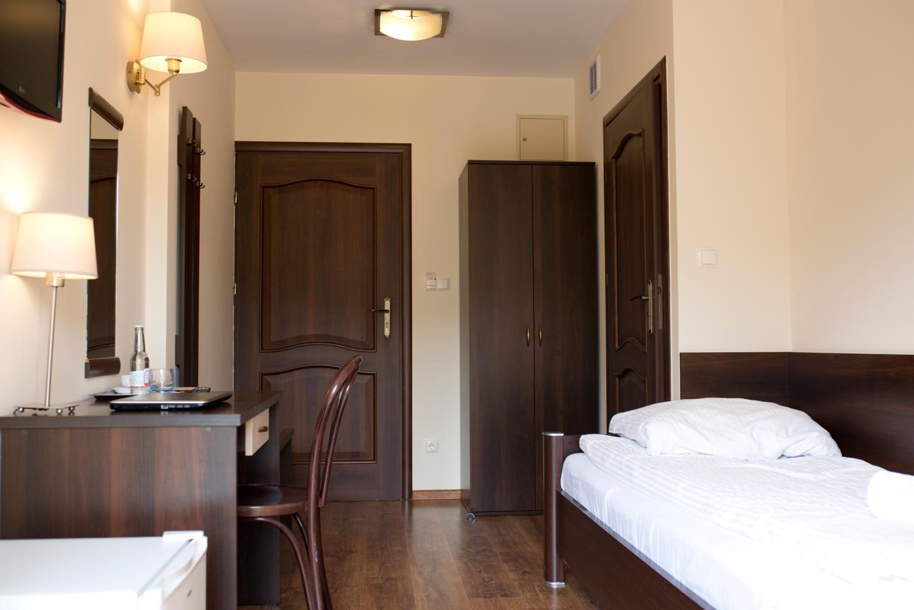 Single Room photo 2