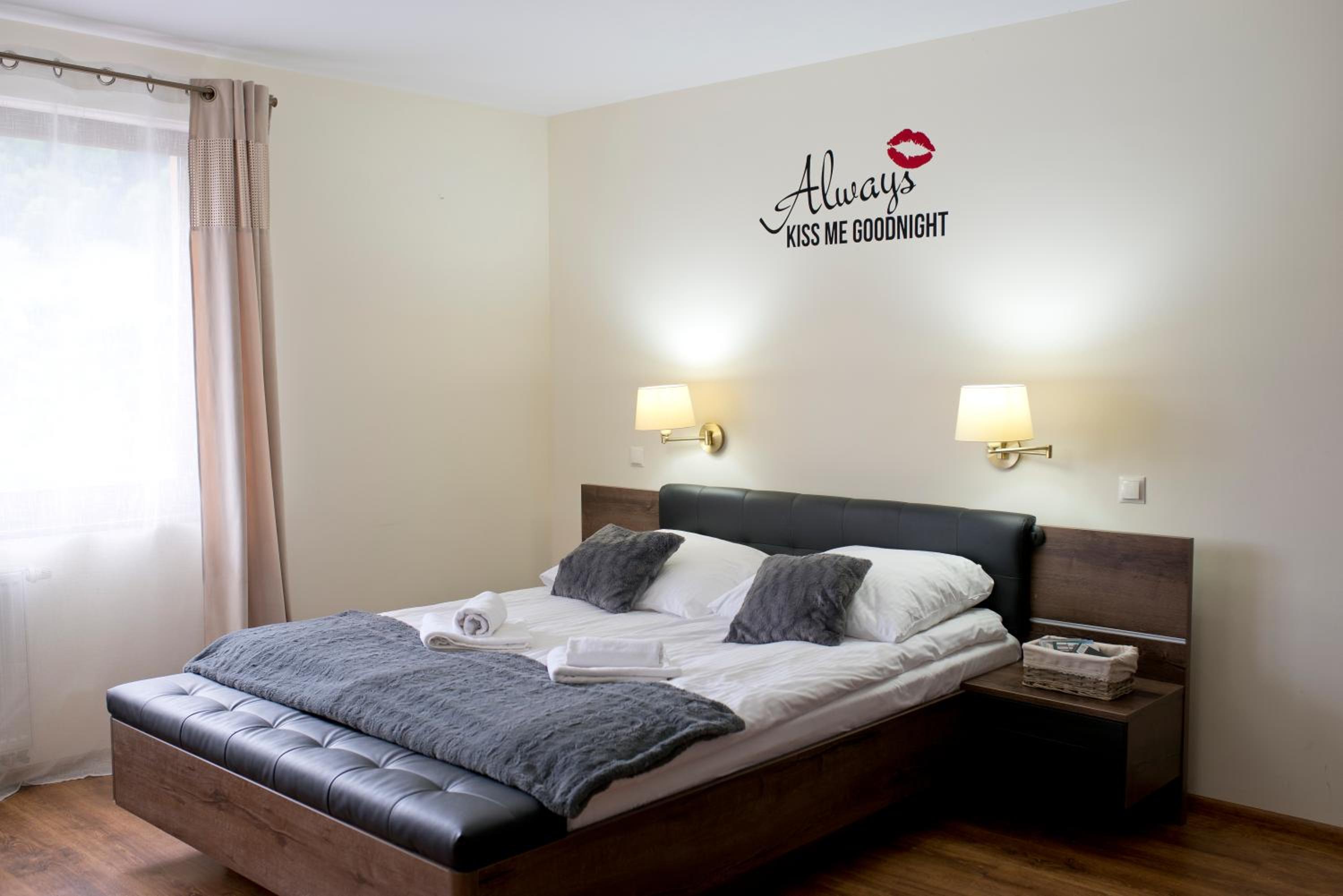 Deluxe Apartment photo 3