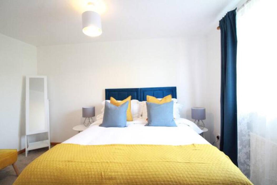 Two-Bedroom House - Photo 8