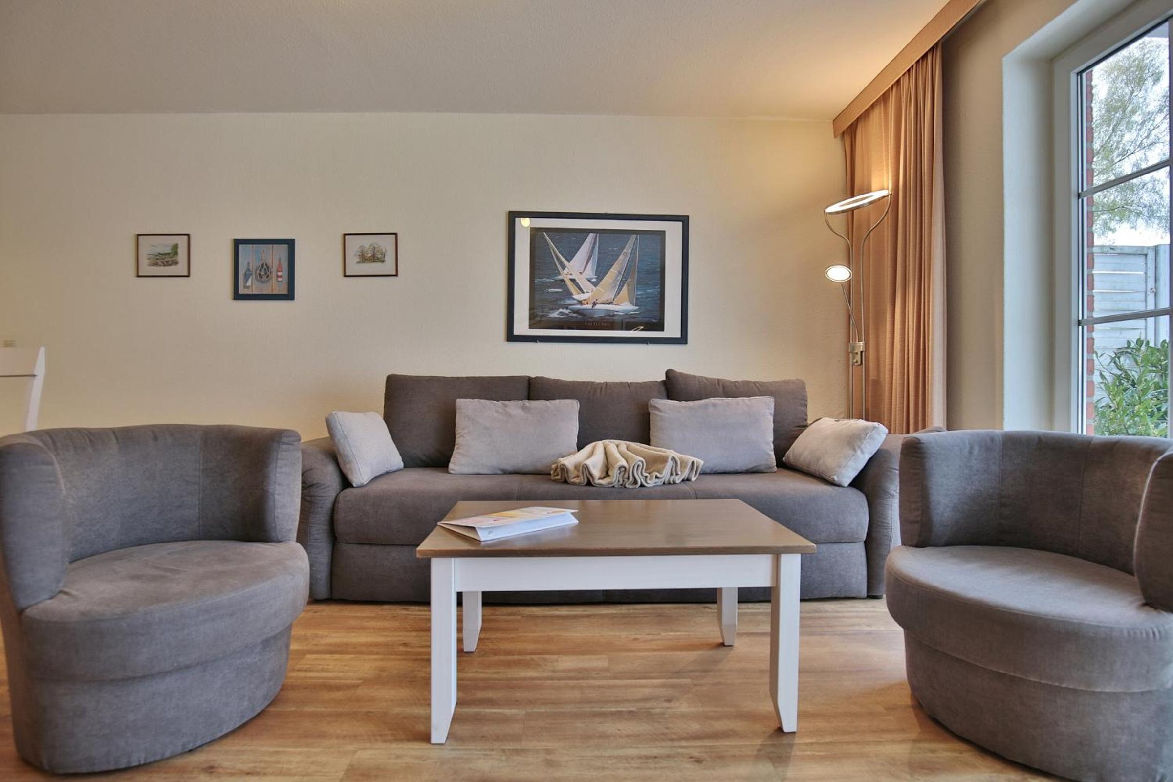 Apartment with Terrace photo 1