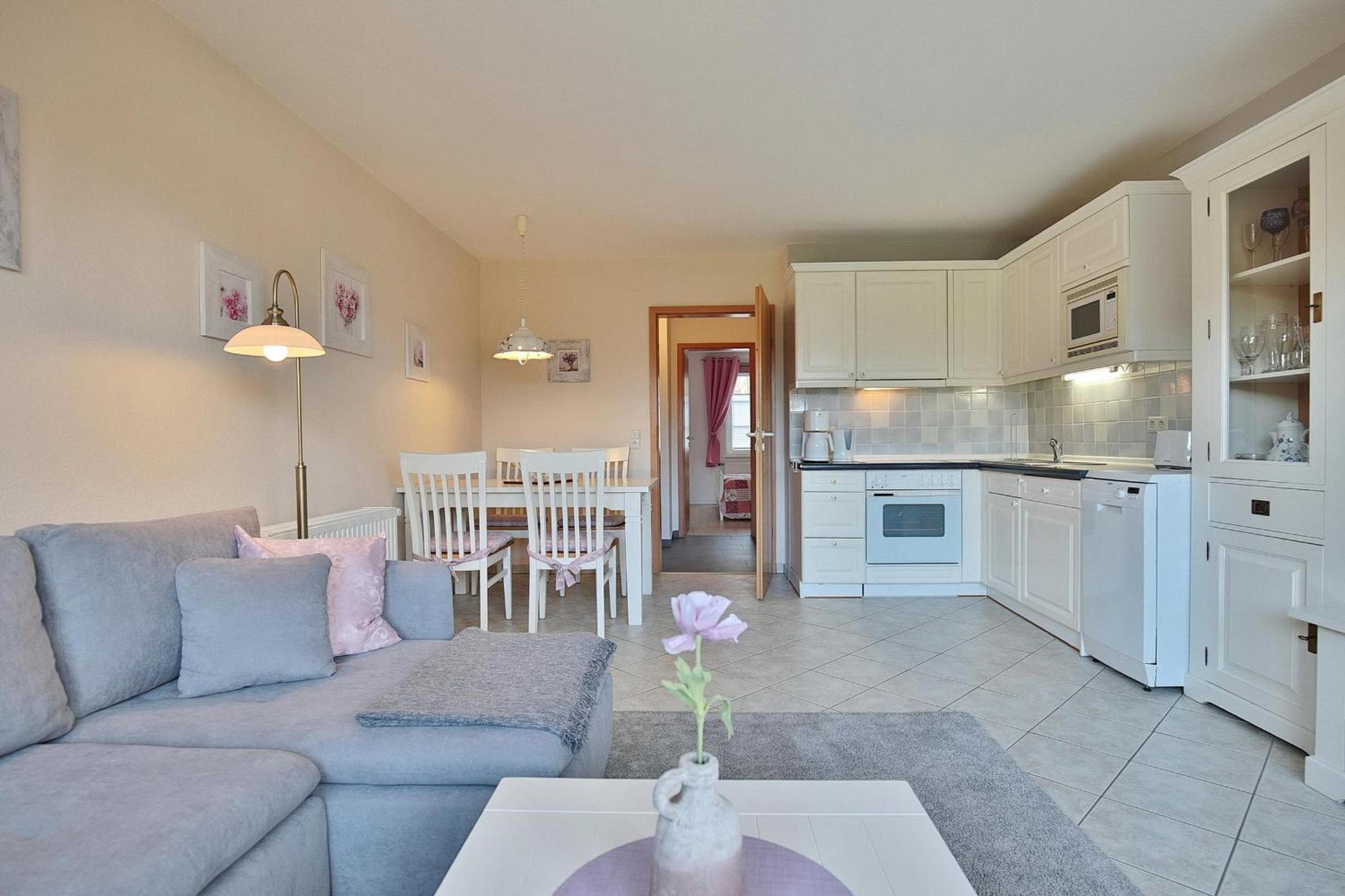 Apartment with Terrace photo 2