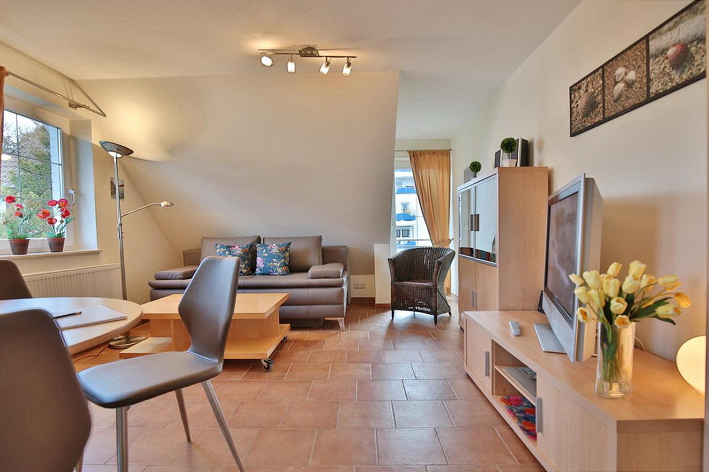 Apartment with Balcony photo 1