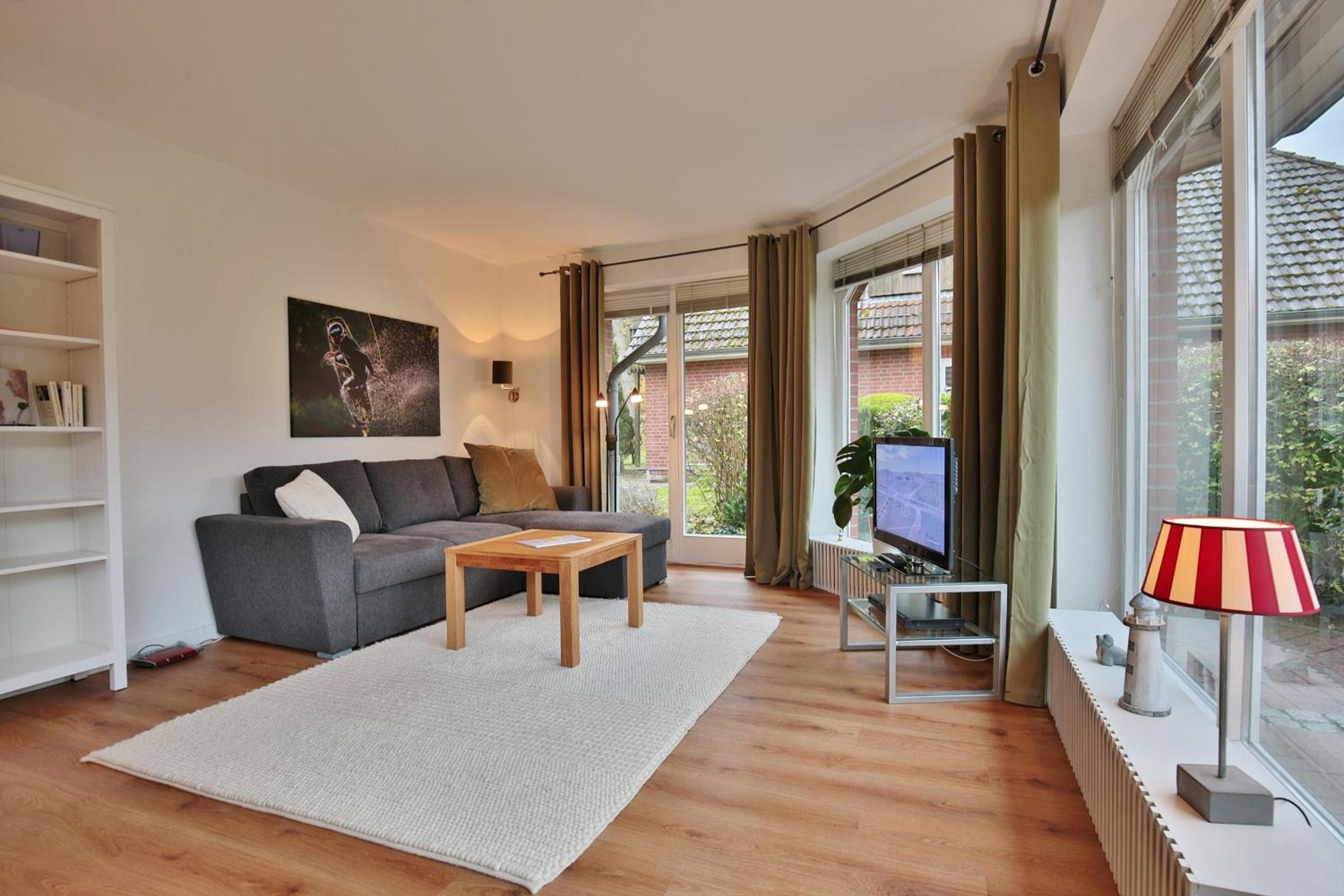 Apartment with Terrace photo 2