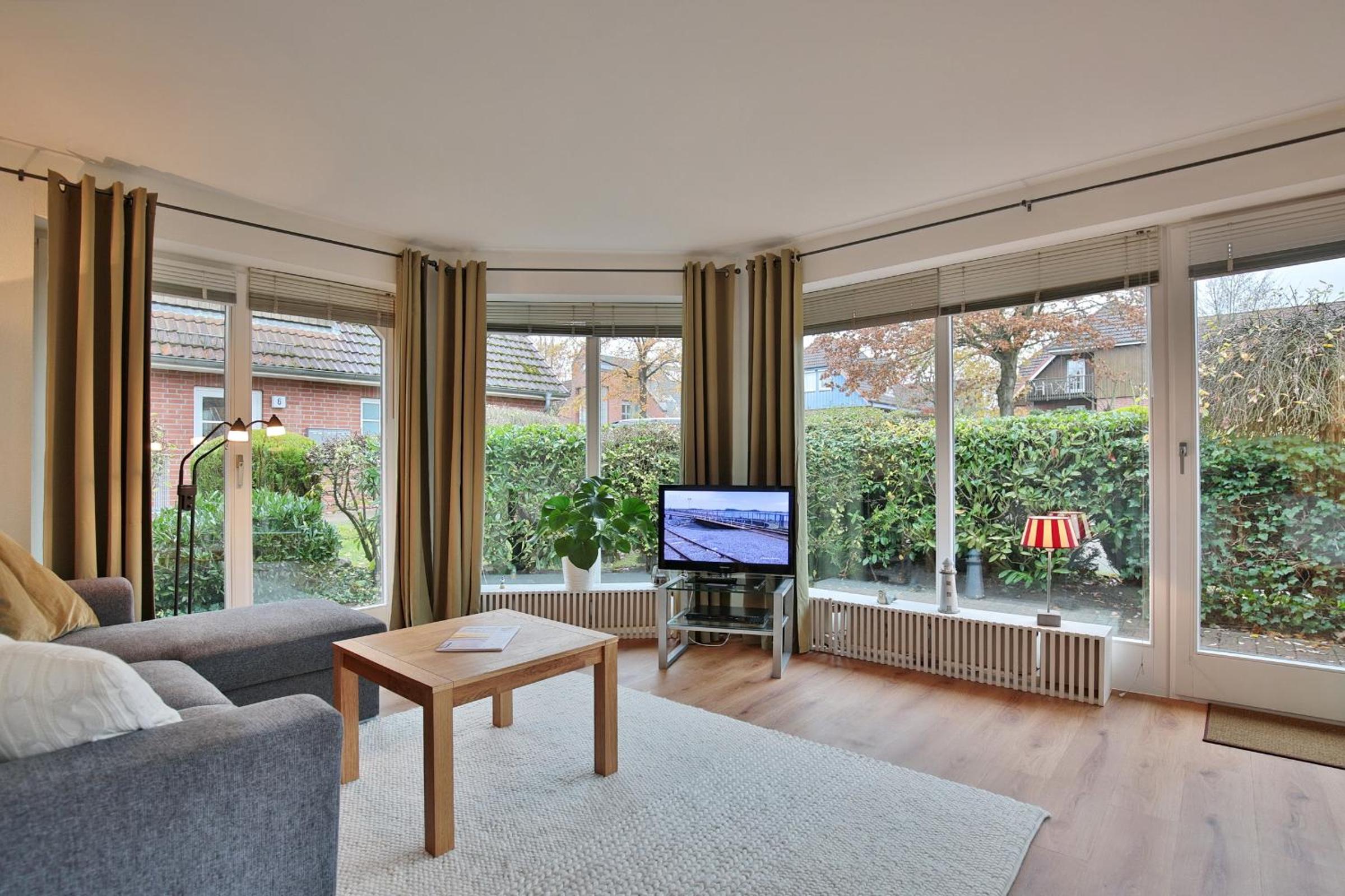 Apartment with Terrace photo 3