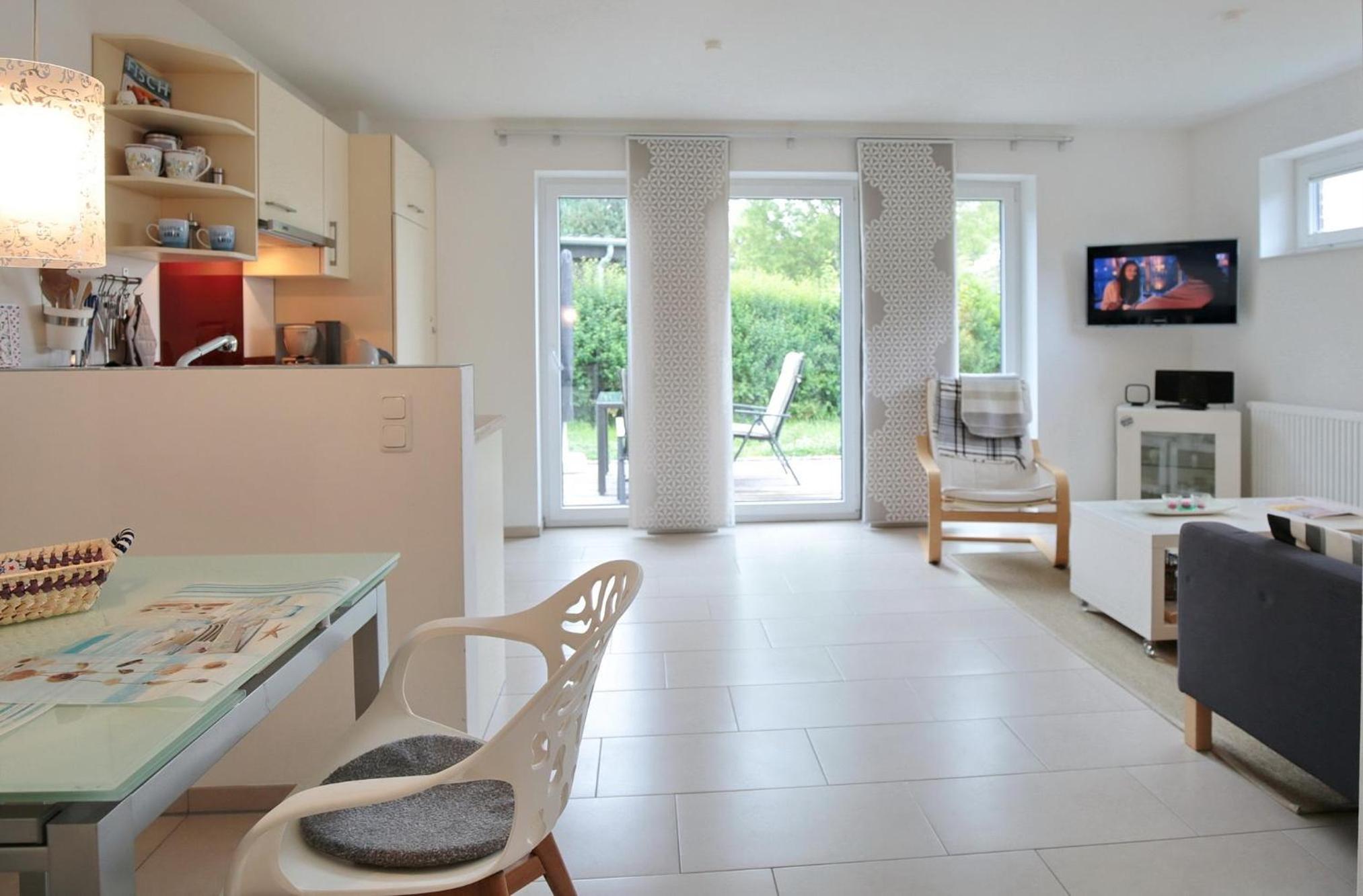 Apartment with Terrace photo 1