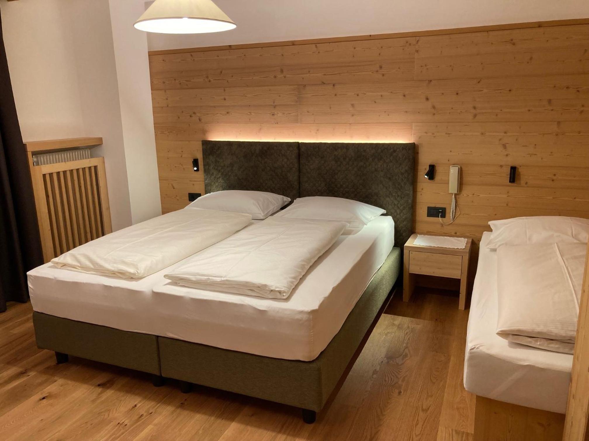 Triple Room with Shower - Photo 7