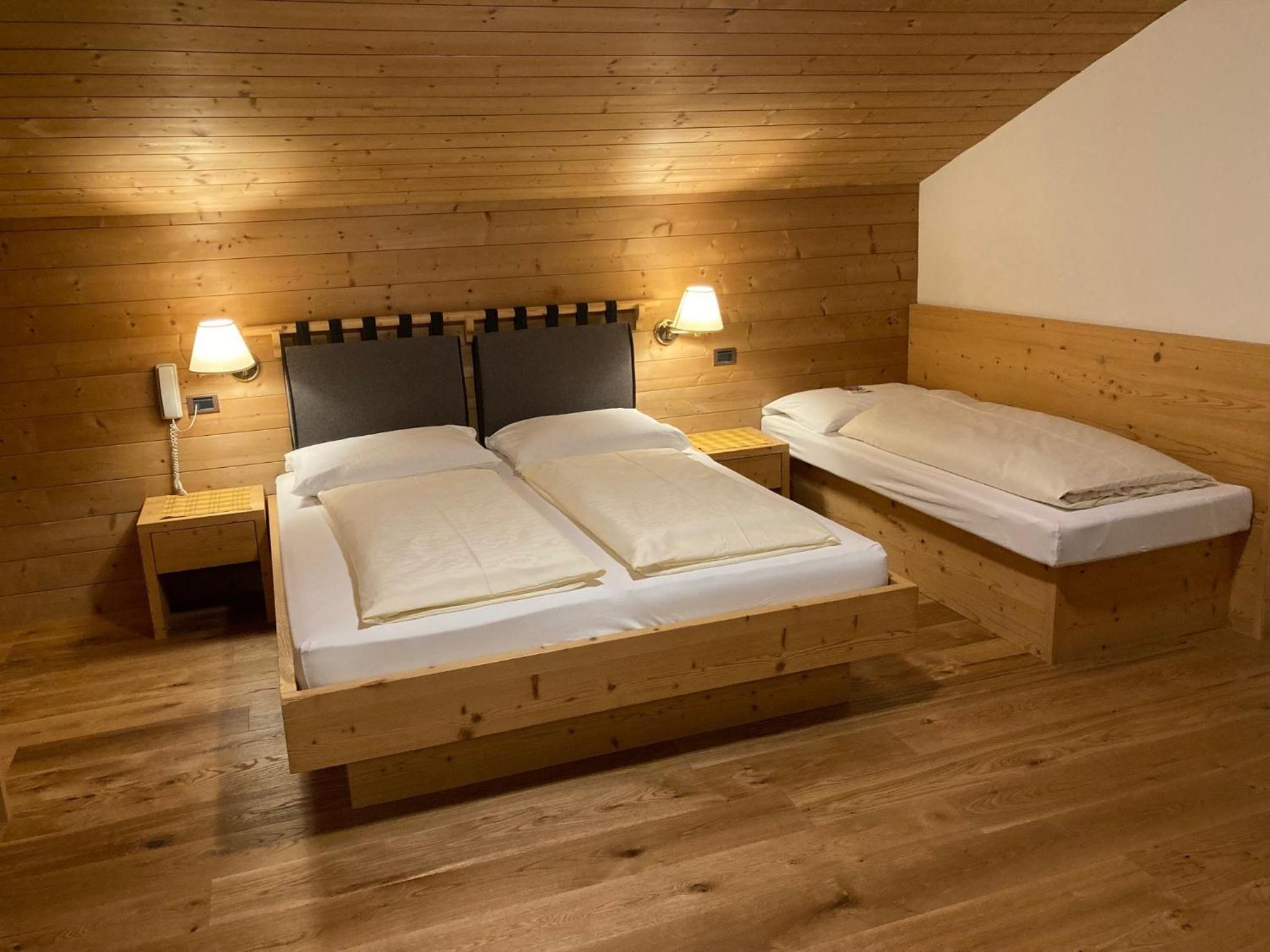 Triple Room with Shower - Photo 2