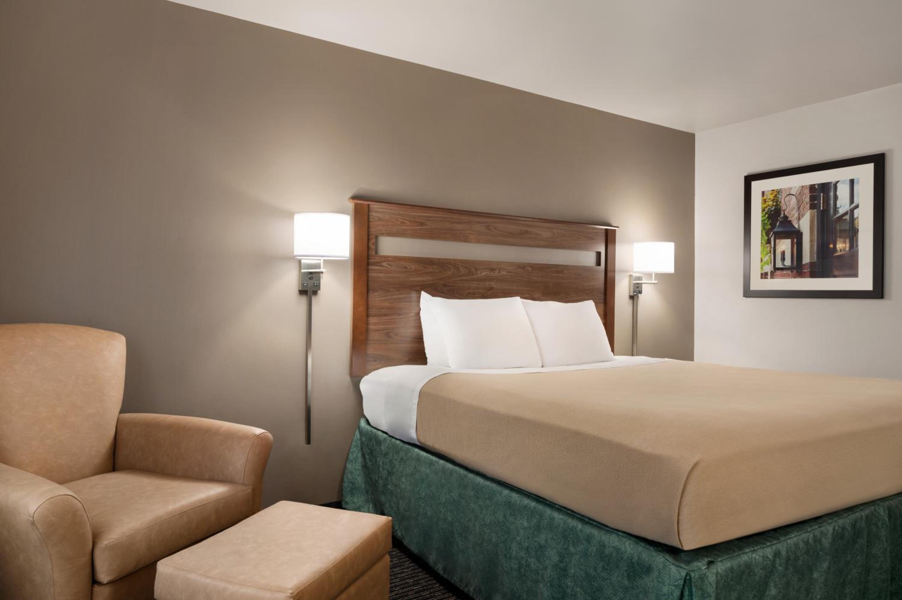 King Room - Mobility Access/Non-Smoking - Photo 1