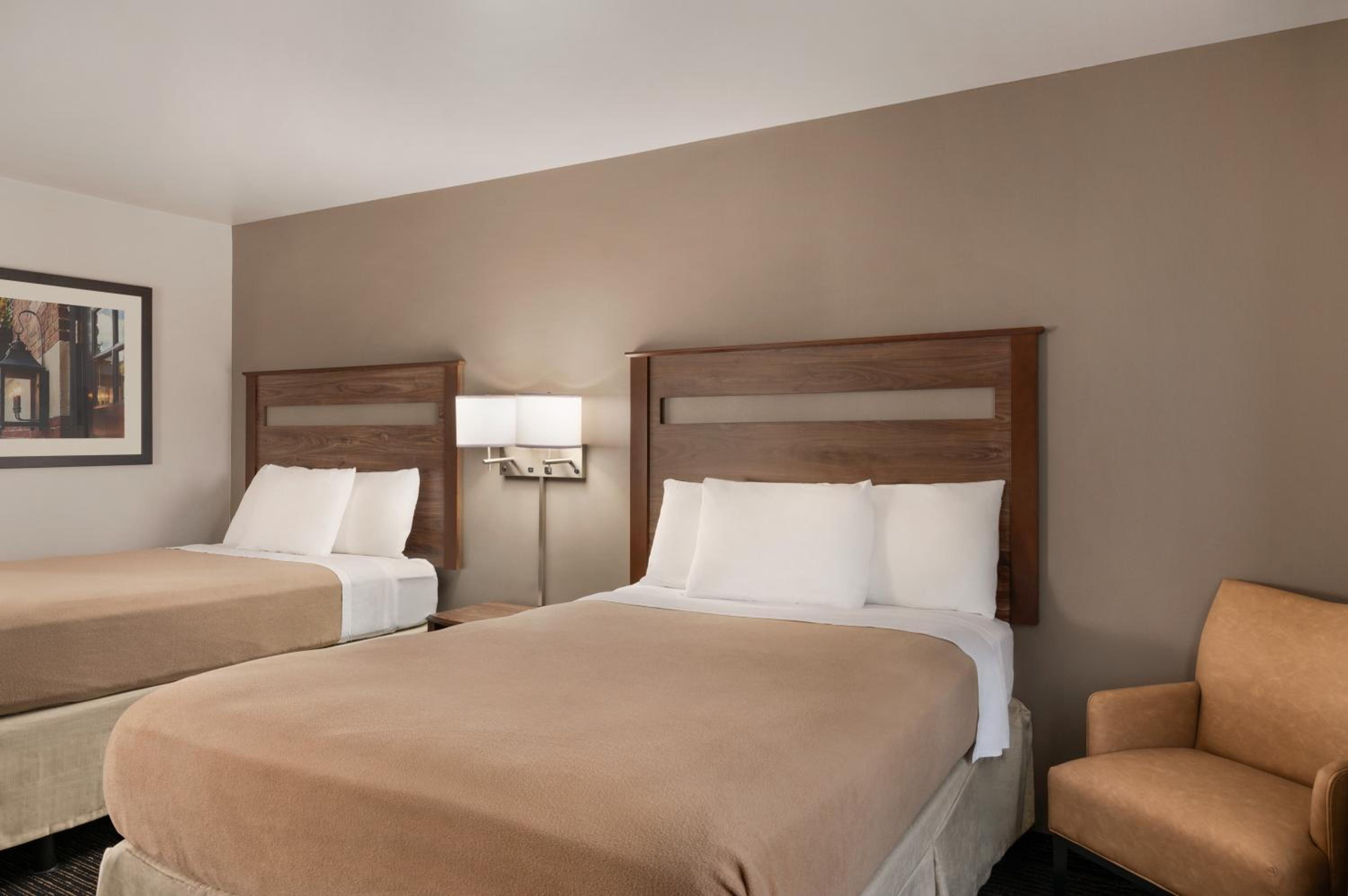 Deluxe Double Room - Mobility Access/Non-Smoking - Photo 2