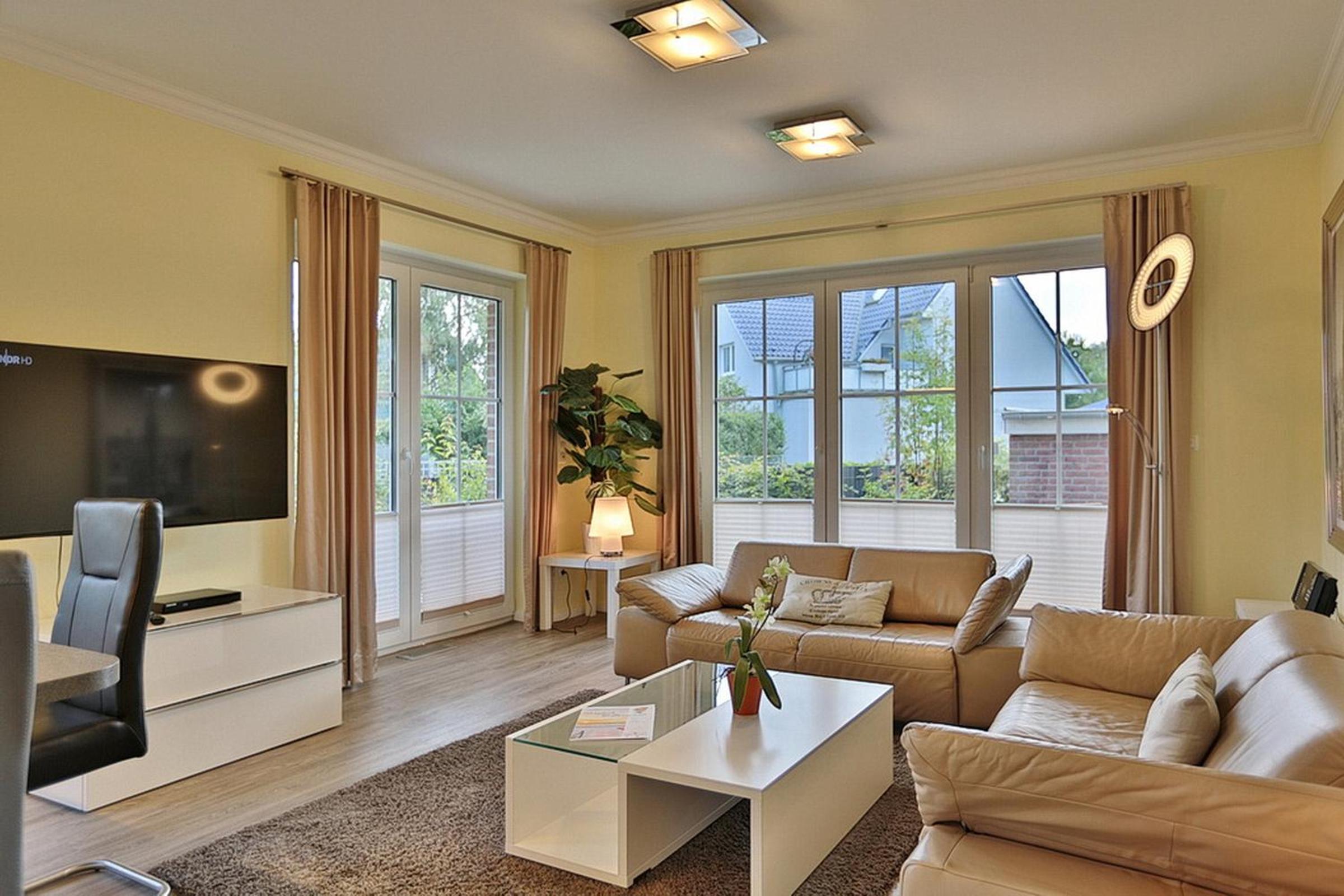 Apartment with Terrace photo 2
