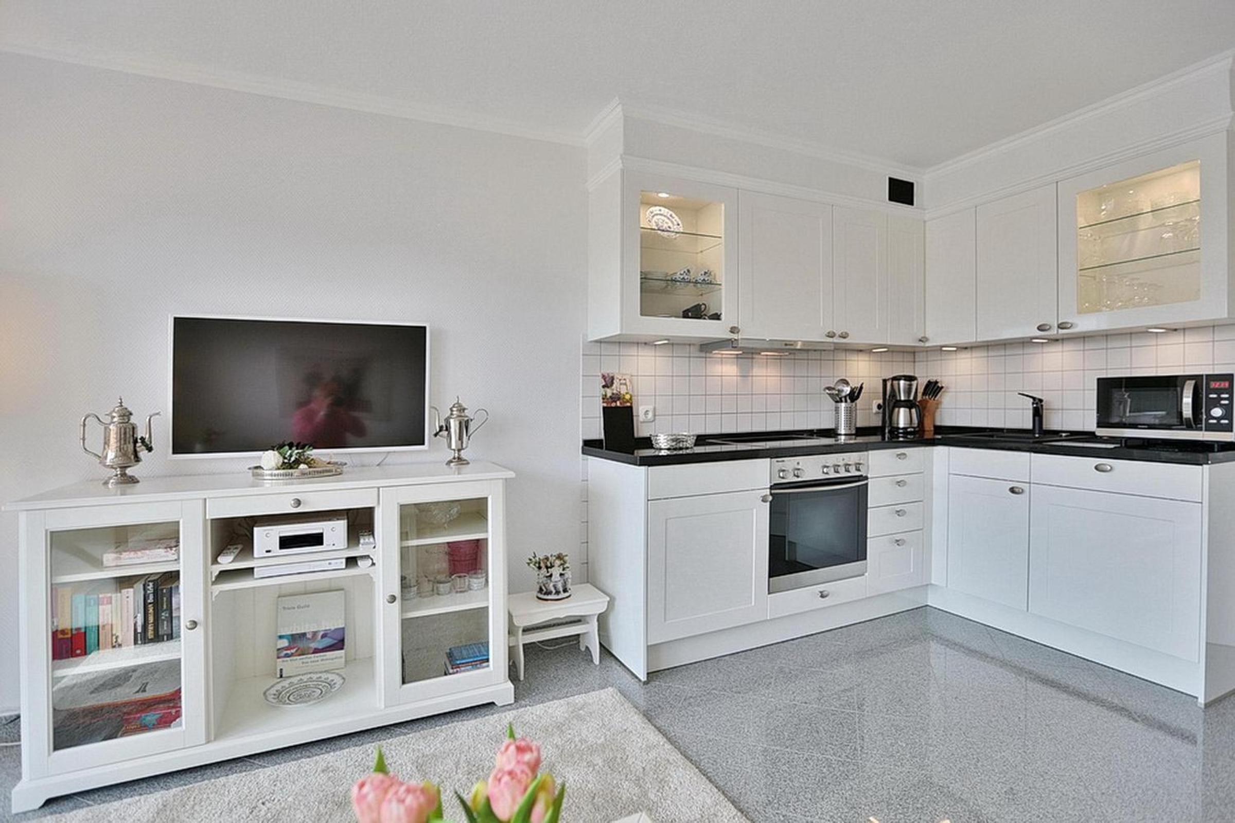 Apartment with Terrace photo 3
