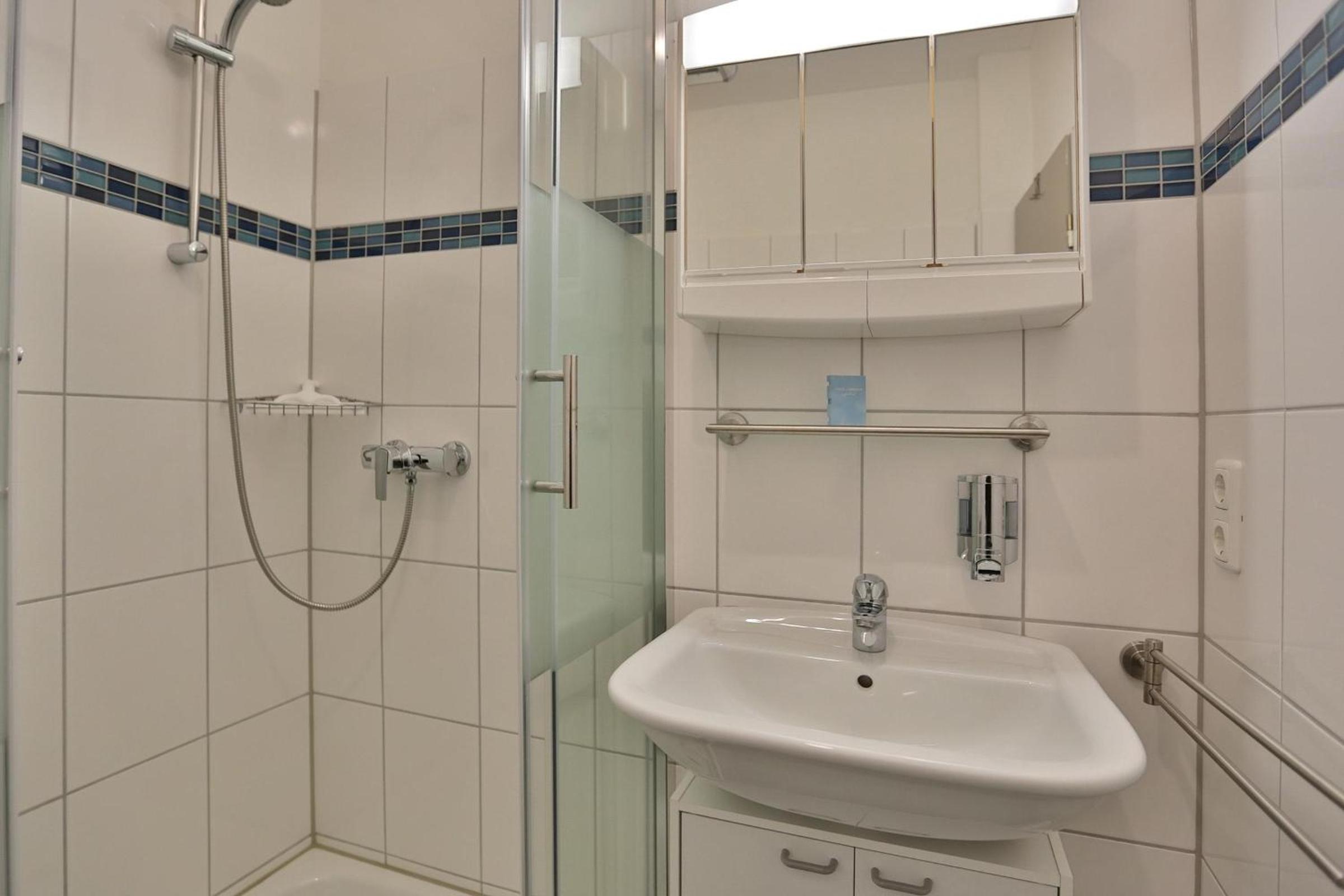 Apartment - Ground Floor photo 3