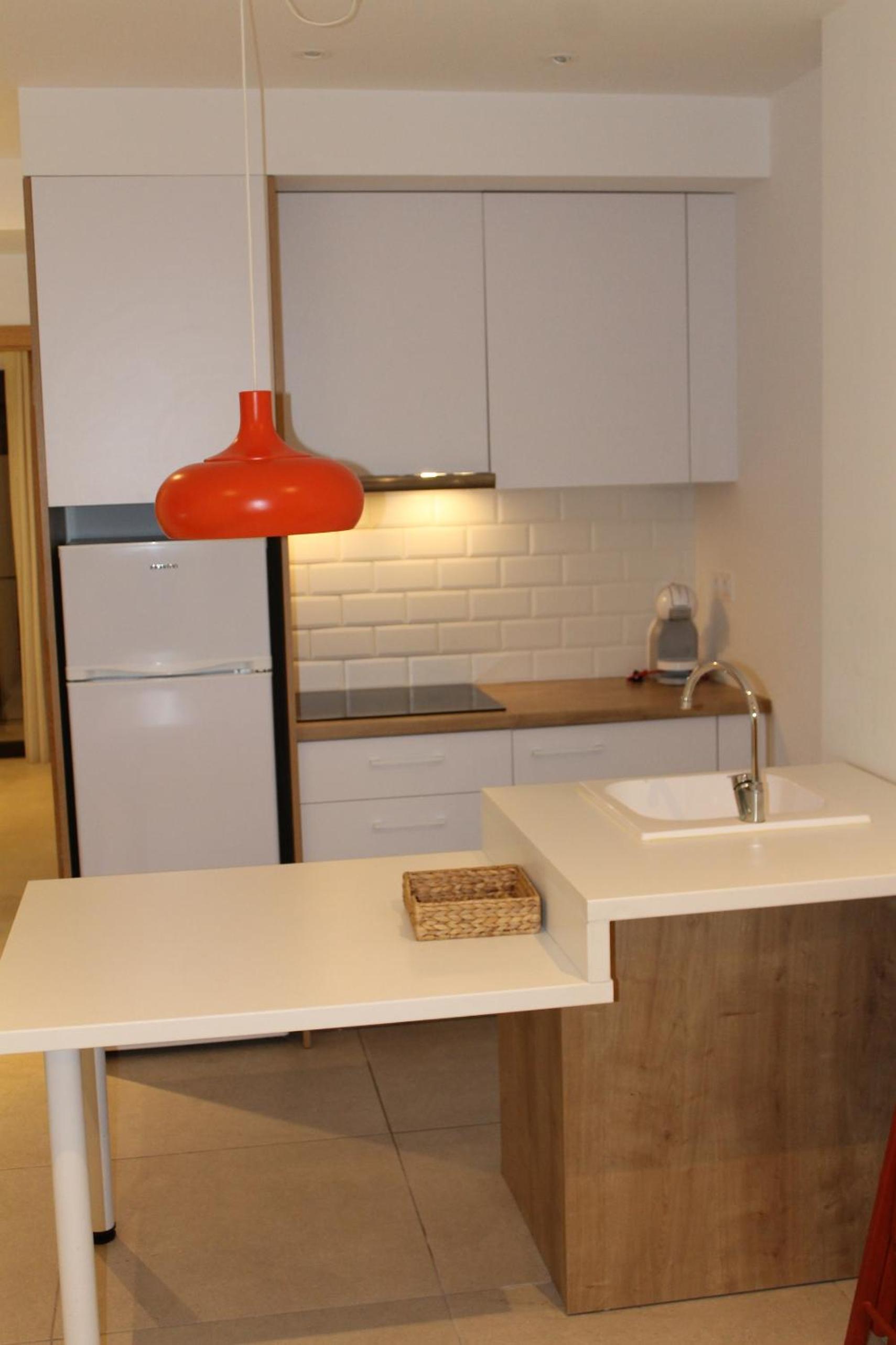 Apartment with Terrace - Photo 5