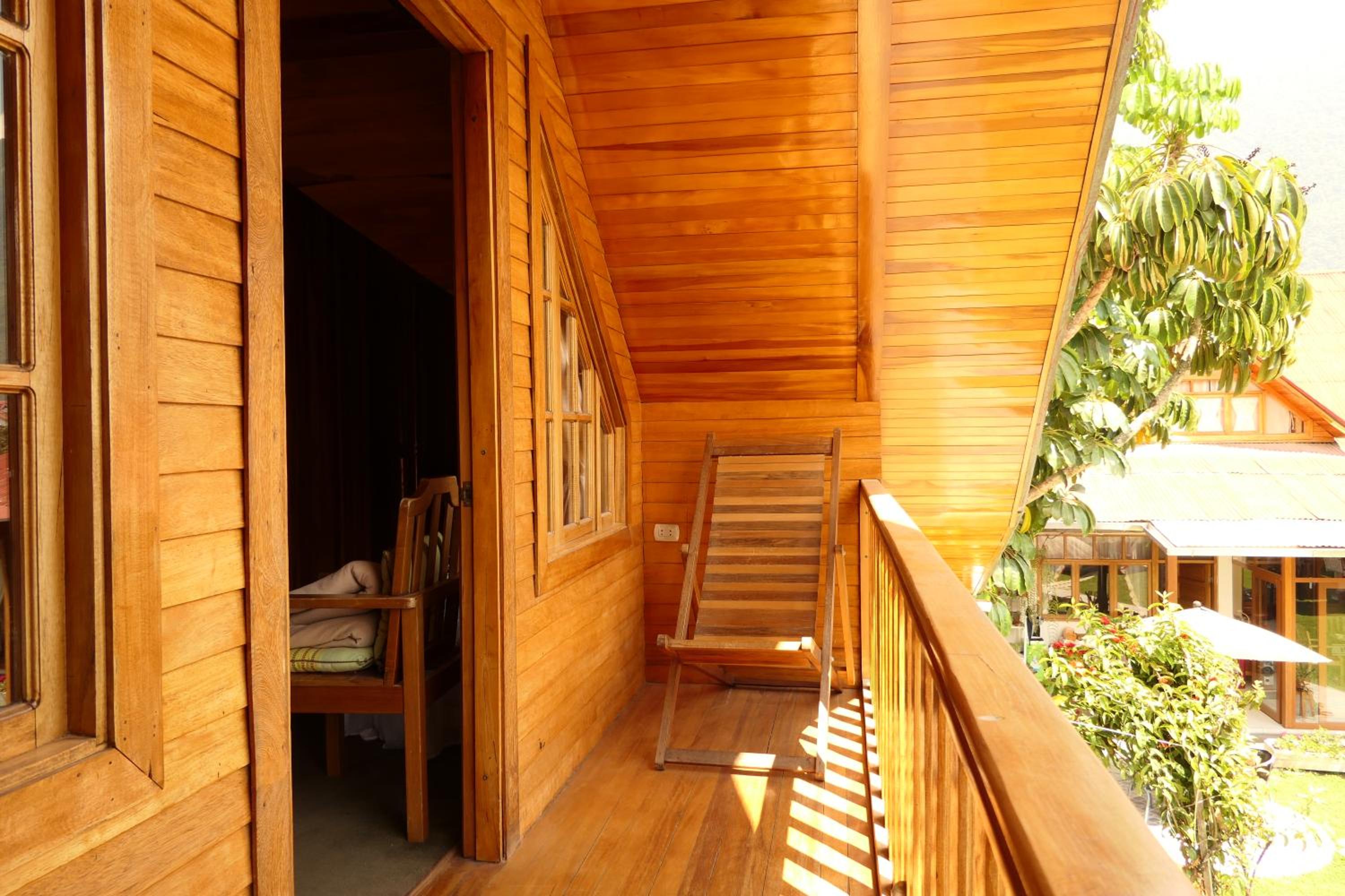 Bungalow with Garden View photo 2