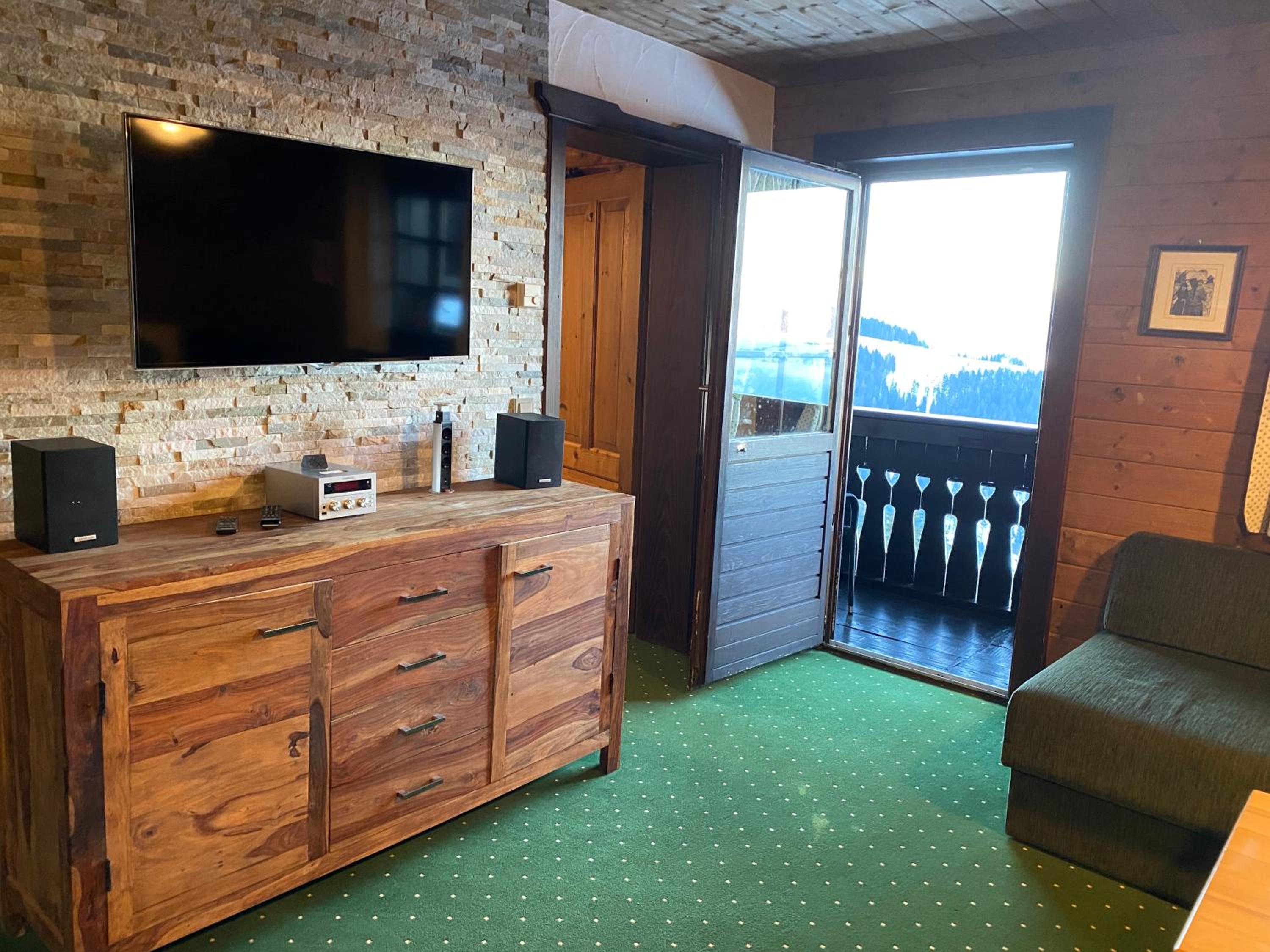 Two-Bedroom Apartment - Photo 9