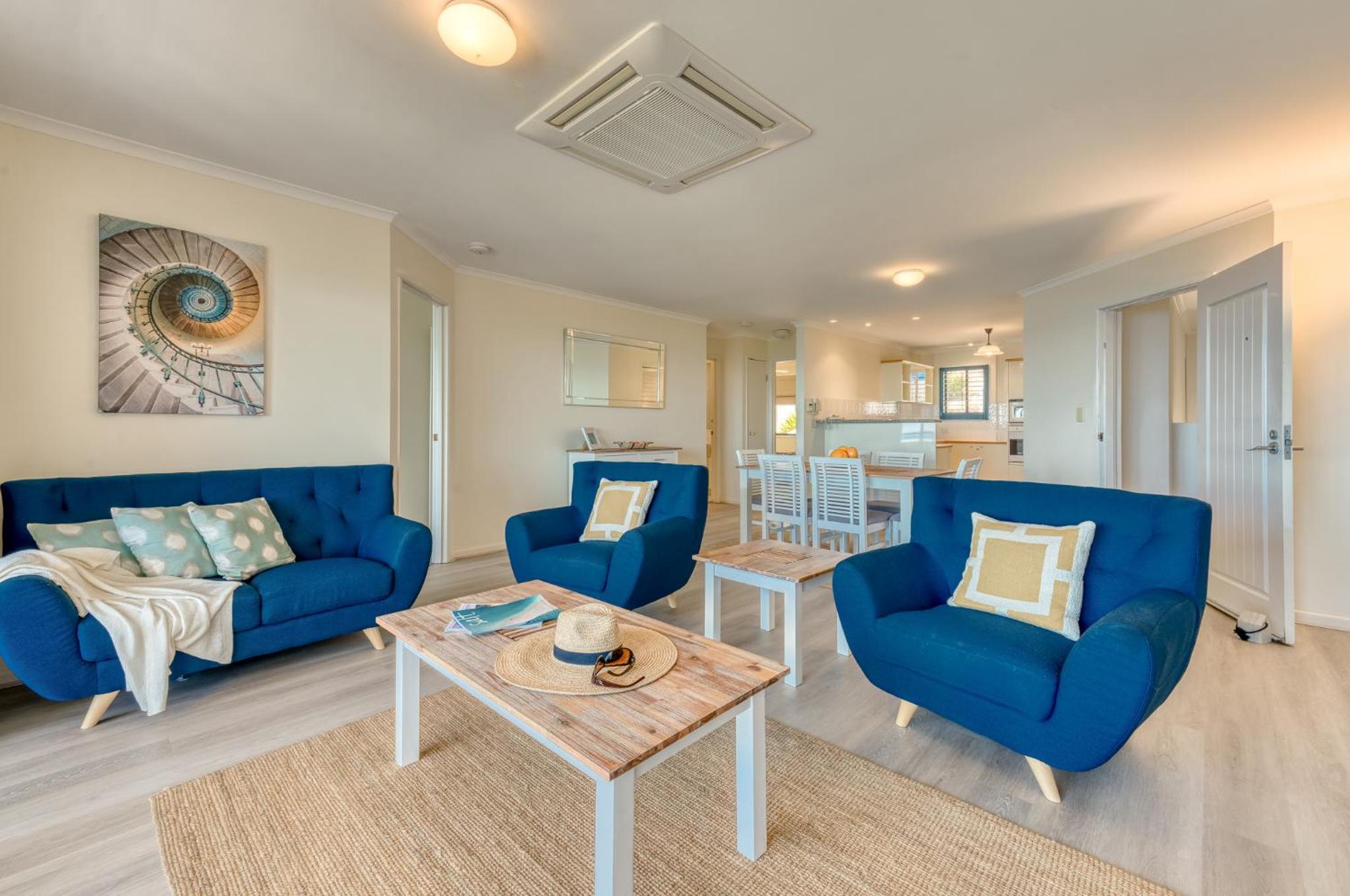 Executive Two-Bedroom Villa - Photo 29