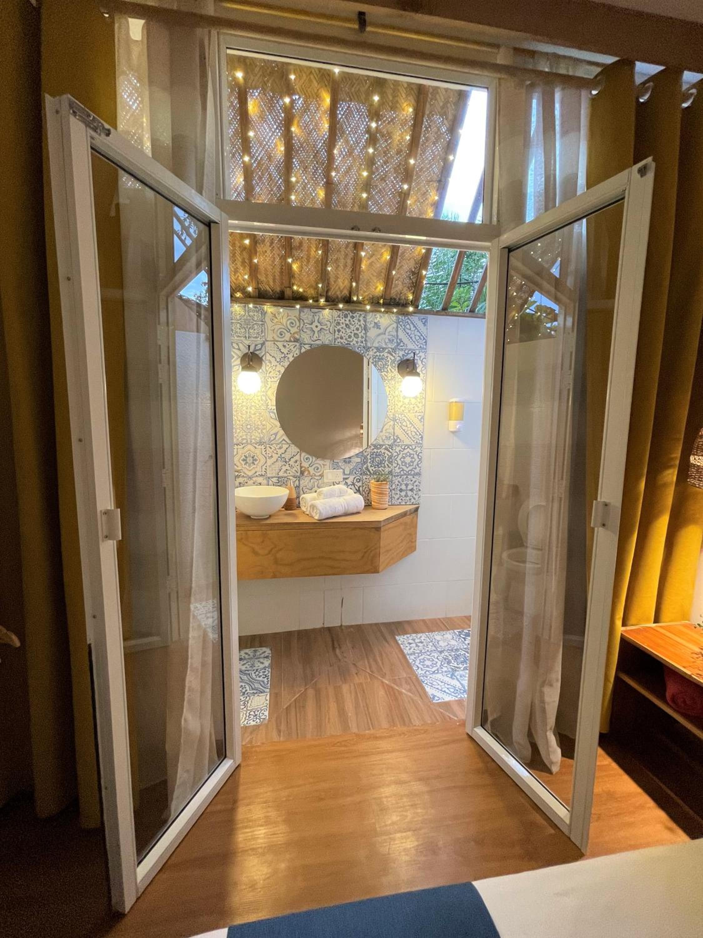 Double Room with Private Bathroom photo 2