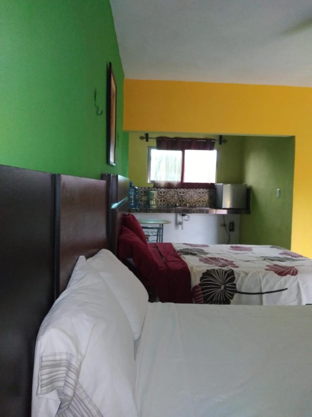 Deluxe Queen Room with Two Queen Beds photo 1