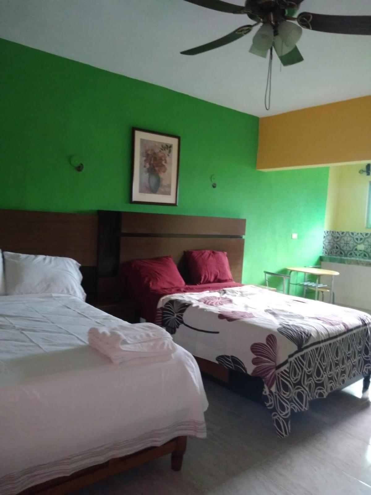 Deluxe Queen Room with Two Queen Beds photo 2