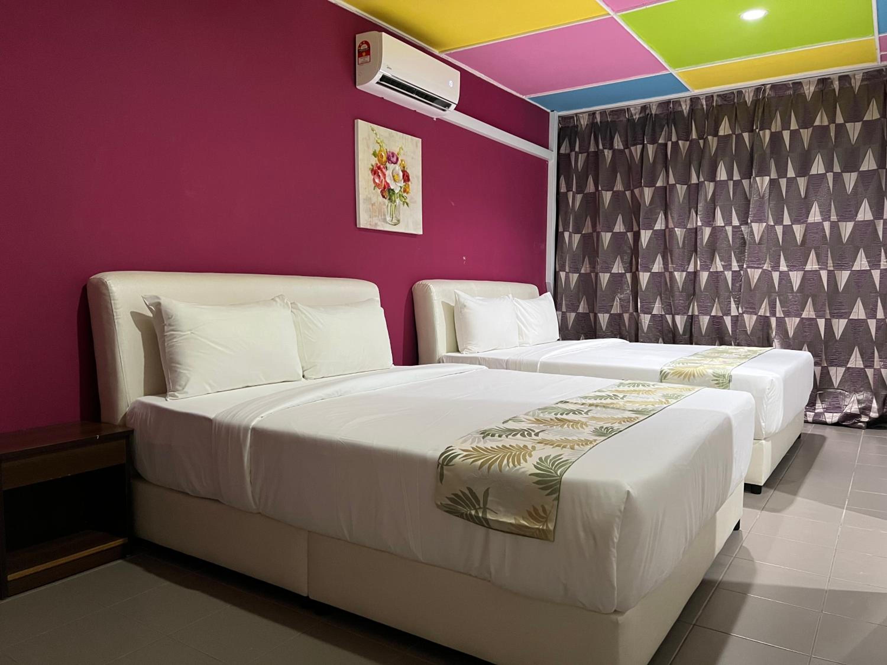 Deluxe Family Room