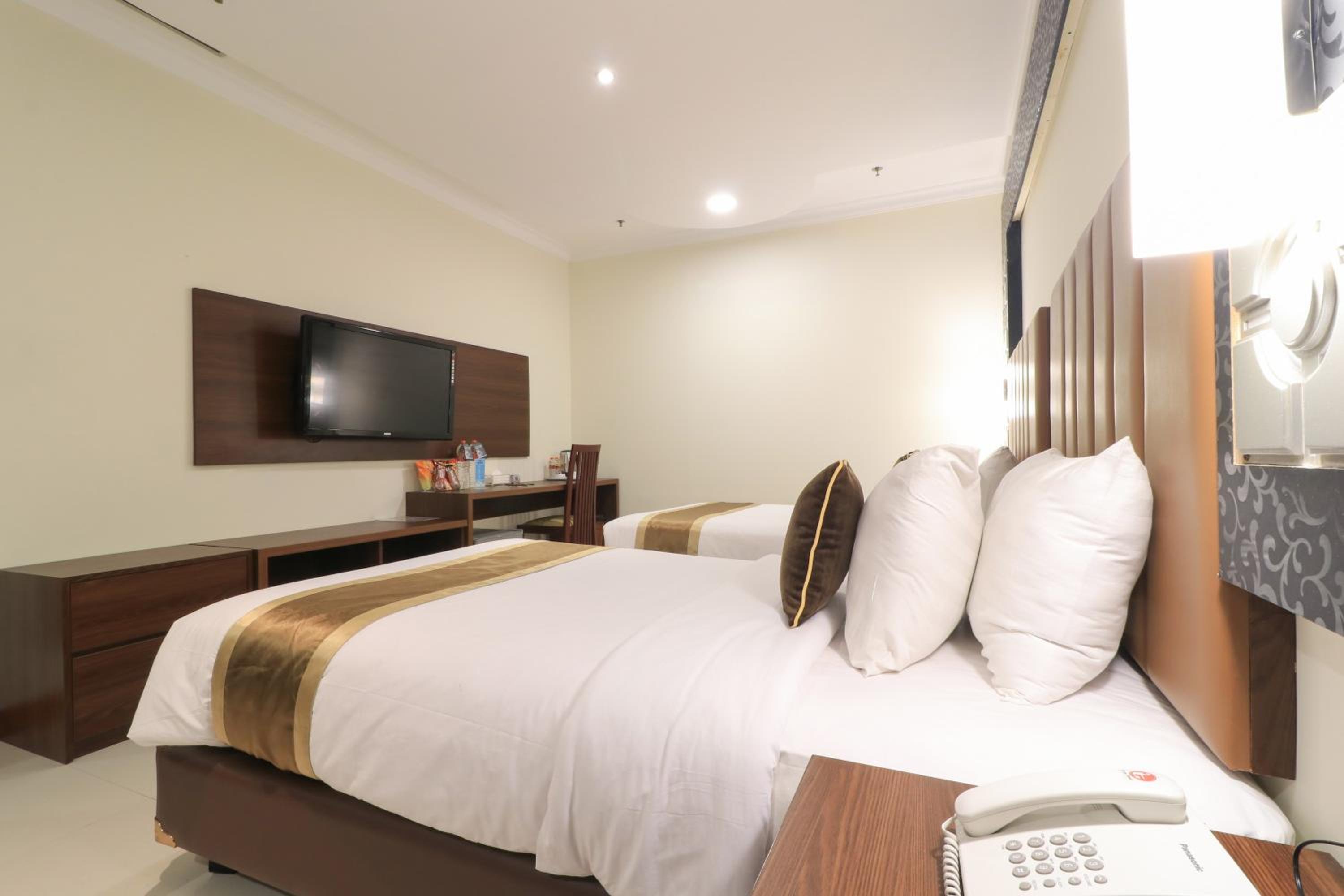 Deluxe Suite - Photo 3