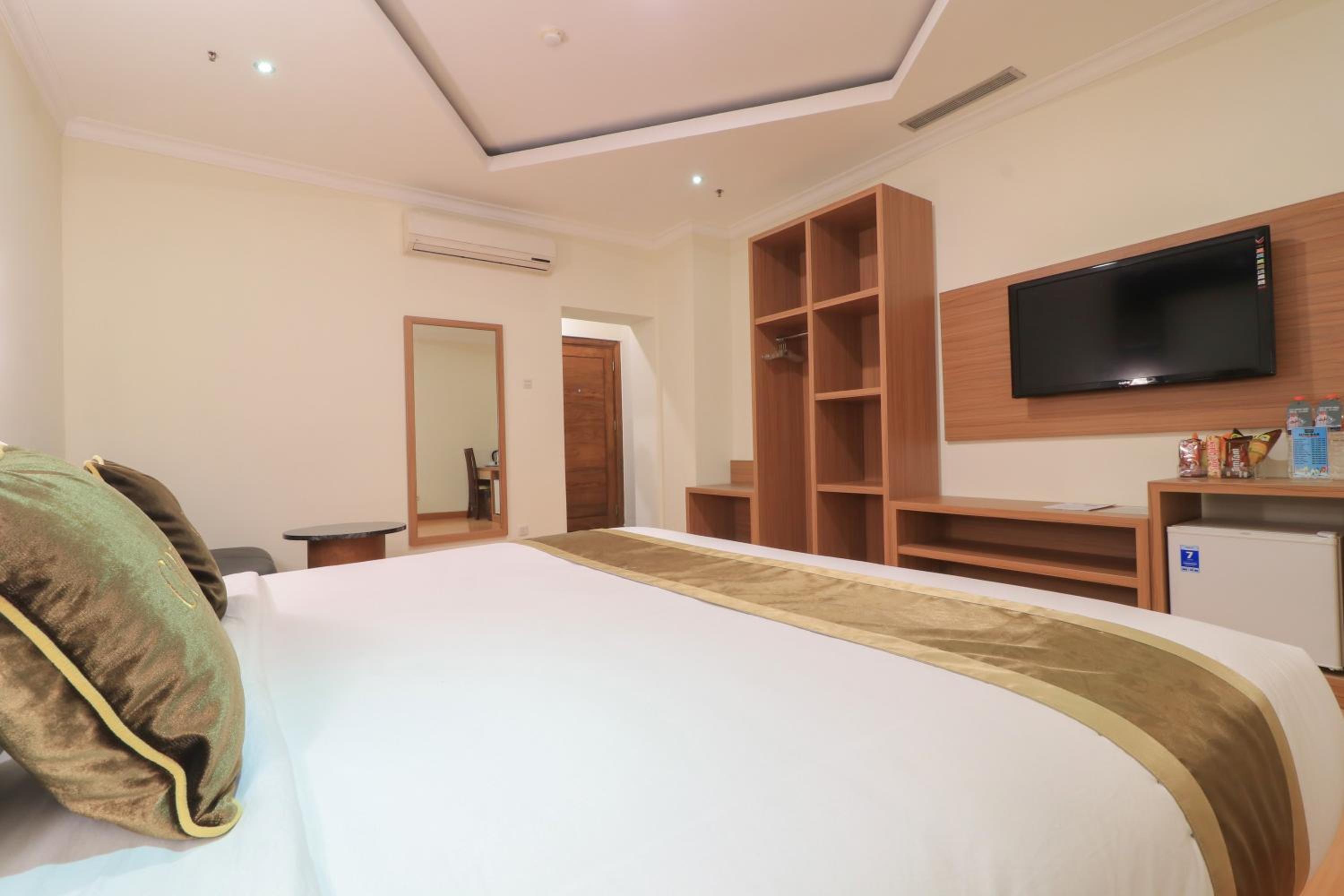 Deluxe Suite - Photo 5