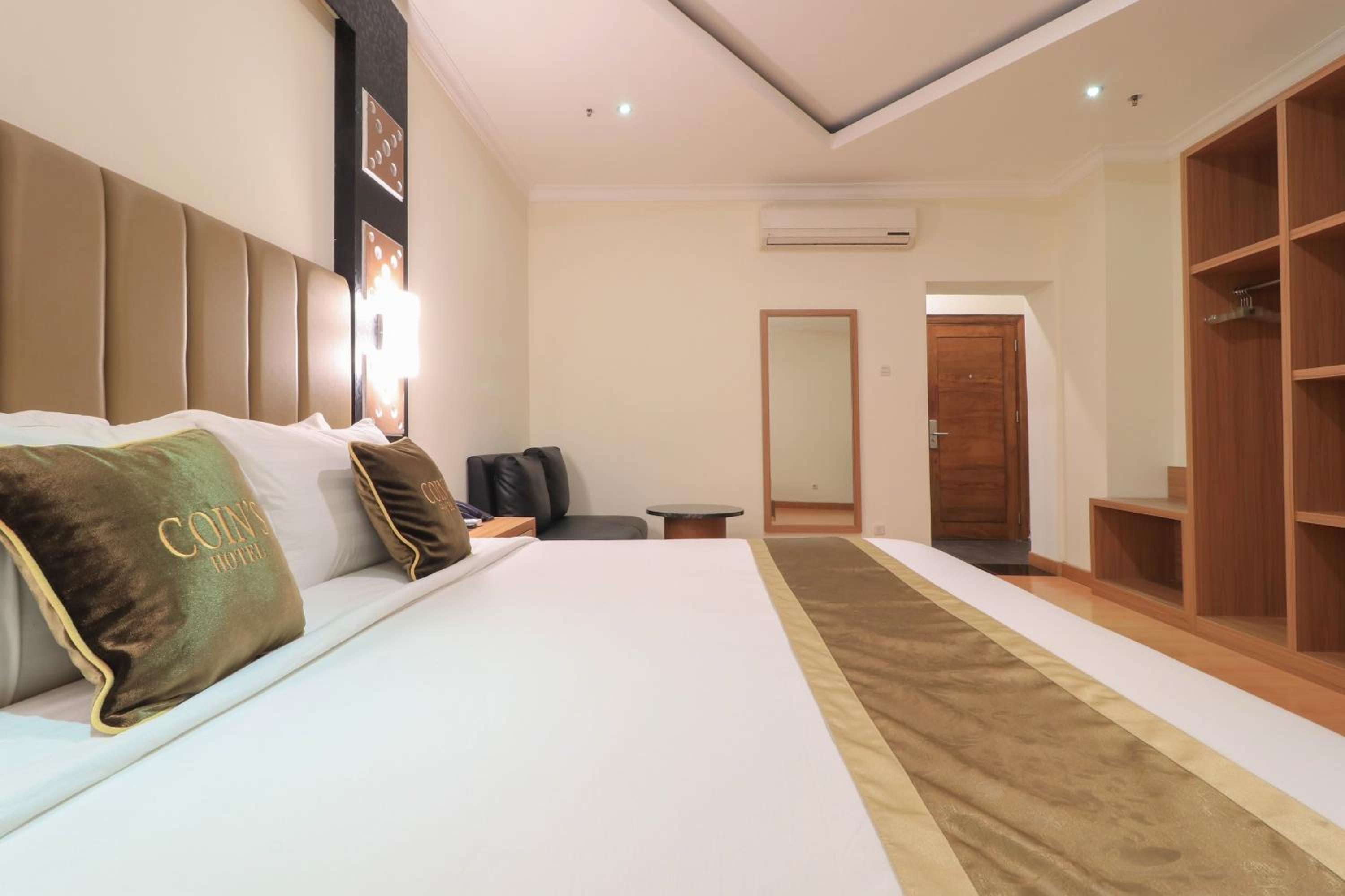 Deluxe Suite - Photo 8