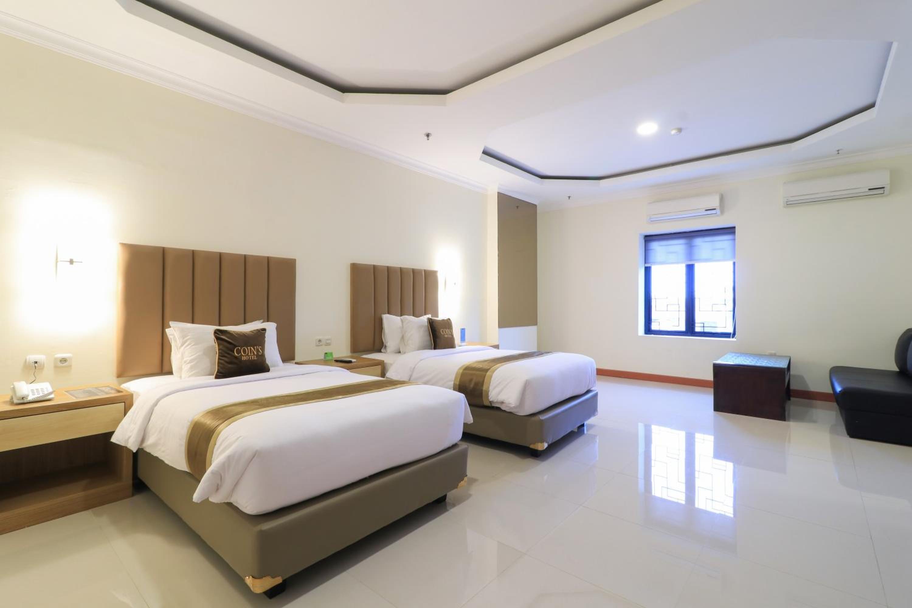 Executive Suite - Photo 4