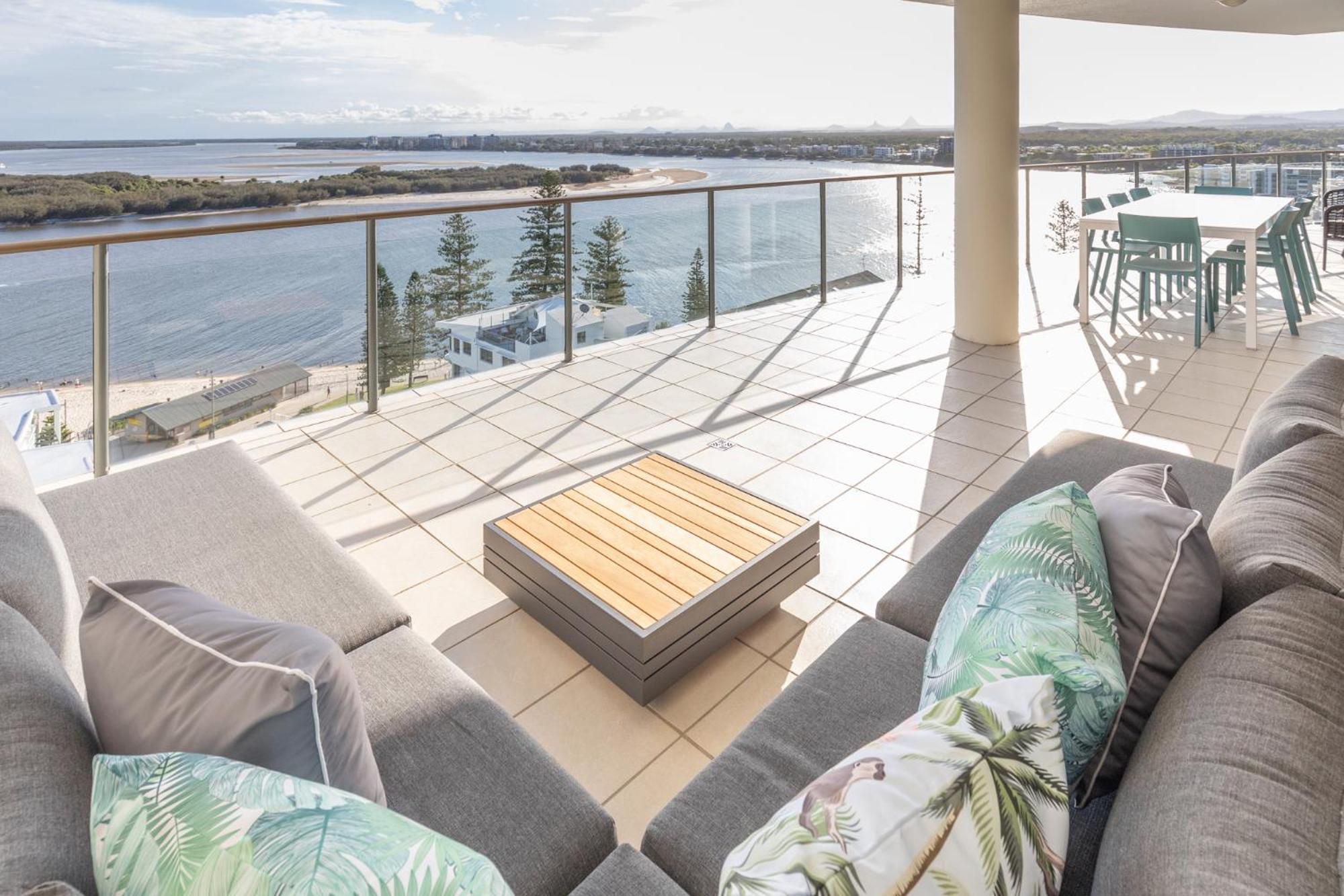 Penthouse Apartment photo 2