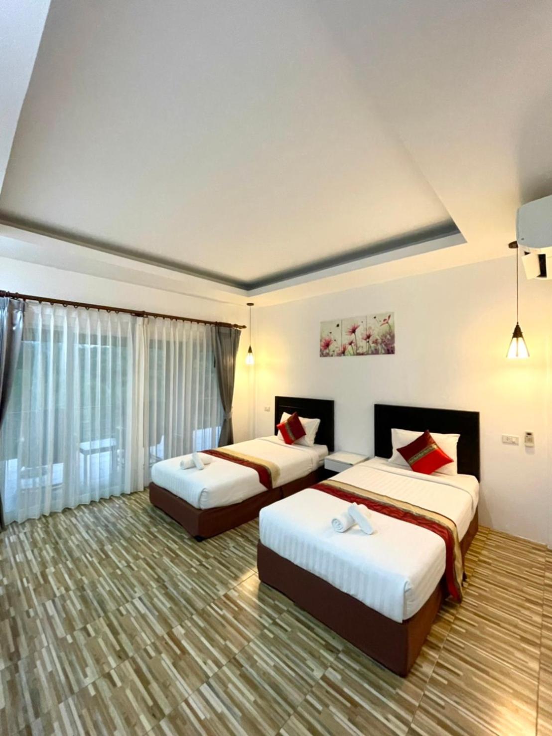 Quadruple Room with Garden View photo 1
