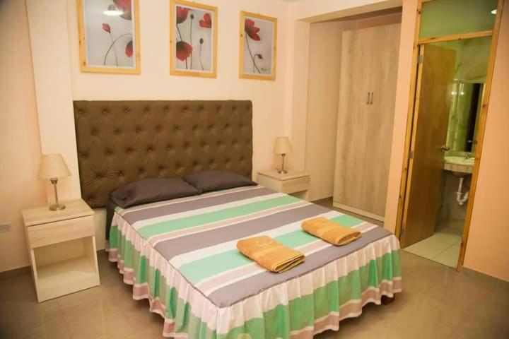 Deluxe King Room photo 1