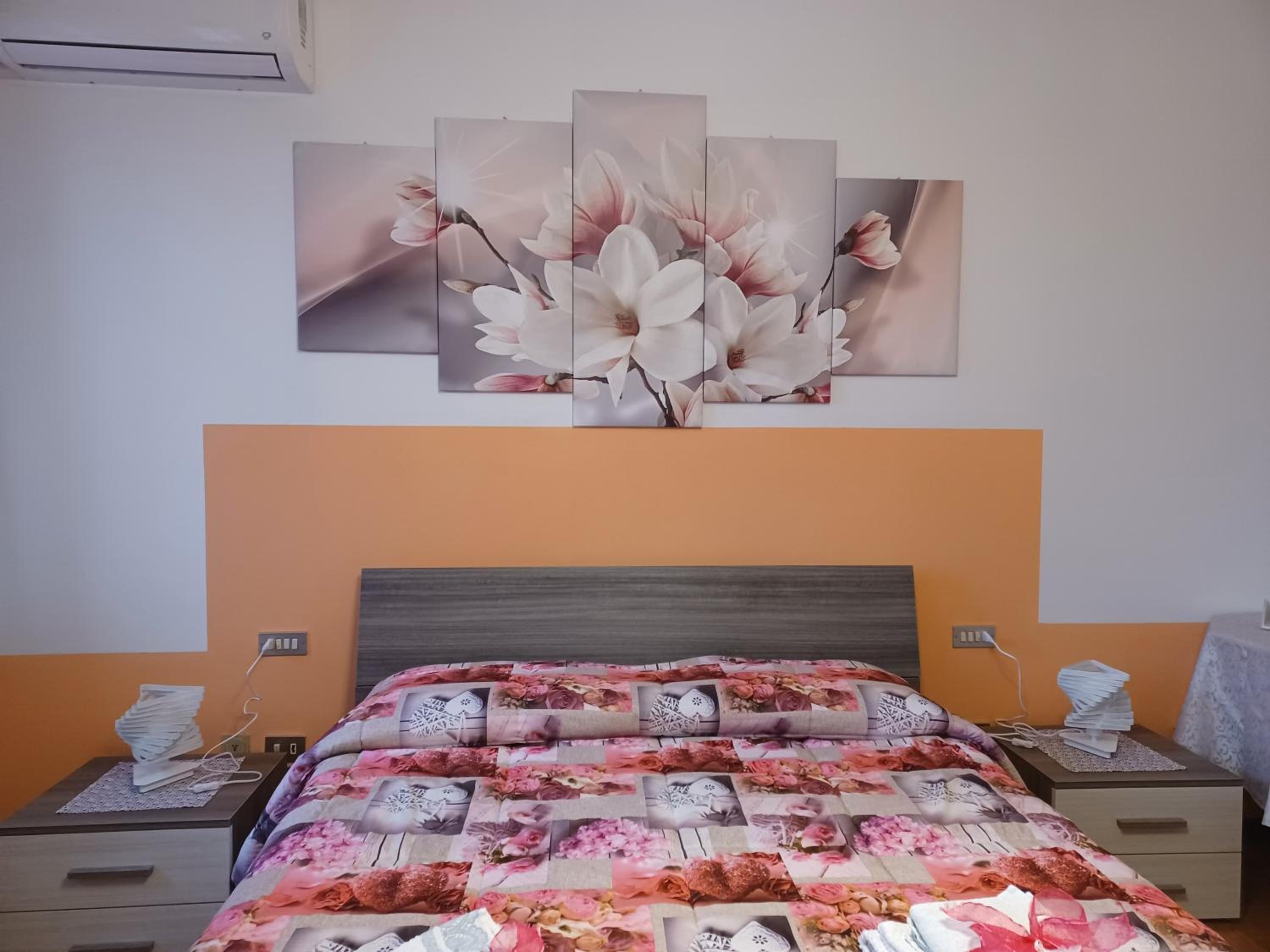 Double or Twin Room - Photo 1