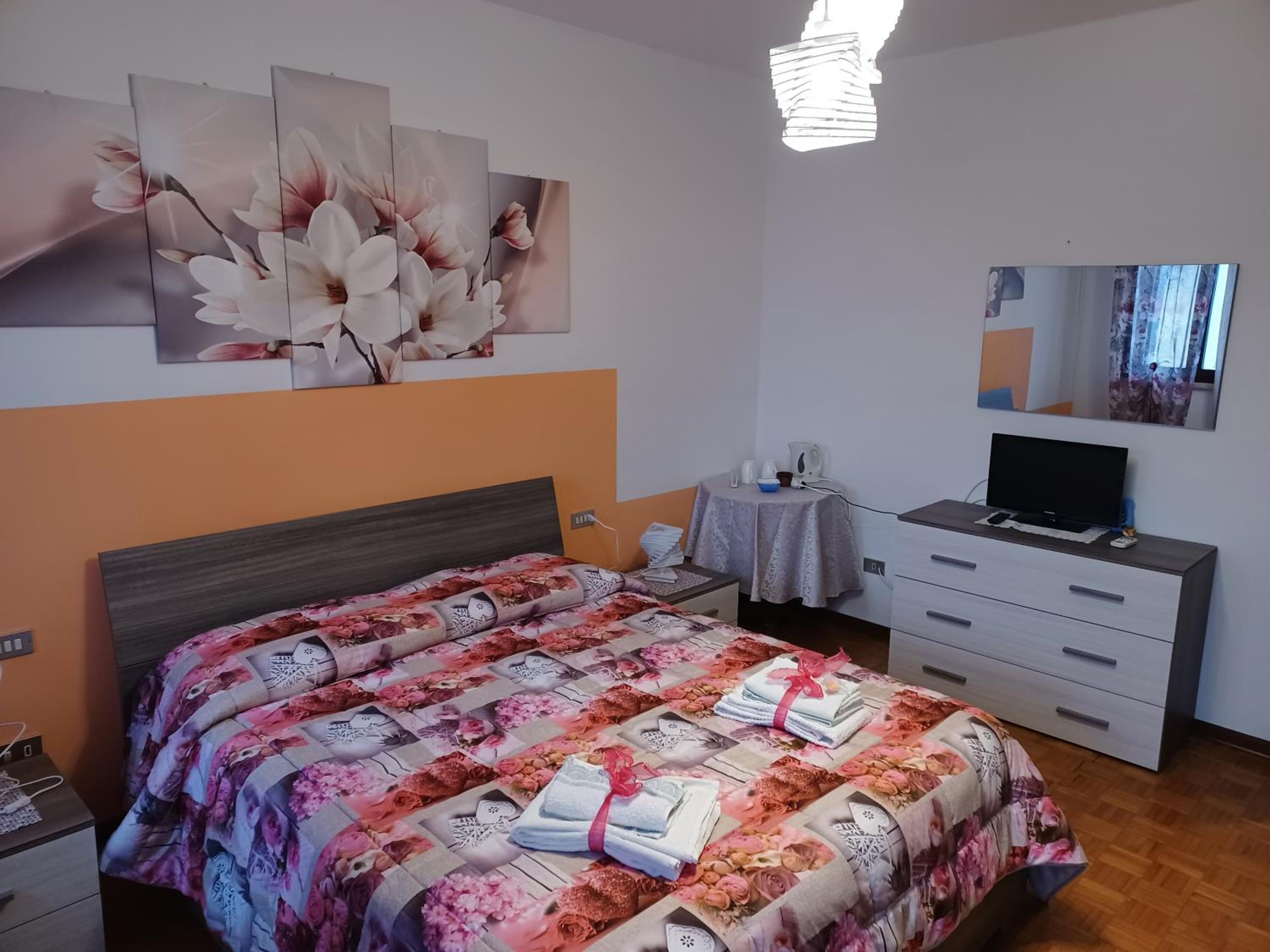 Double or Twin Room - Photo 20