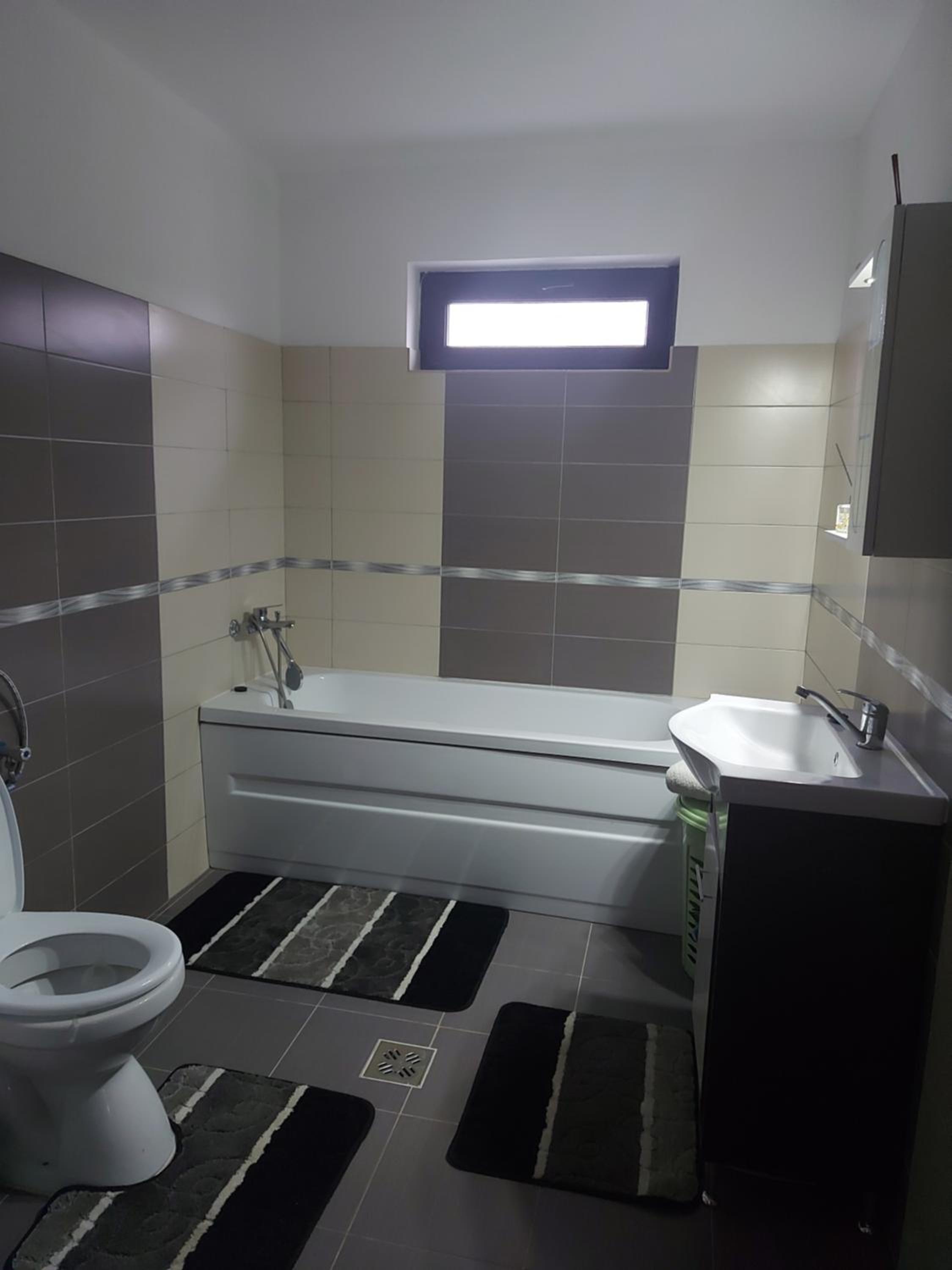 Two-Bedroom House - Photo 11