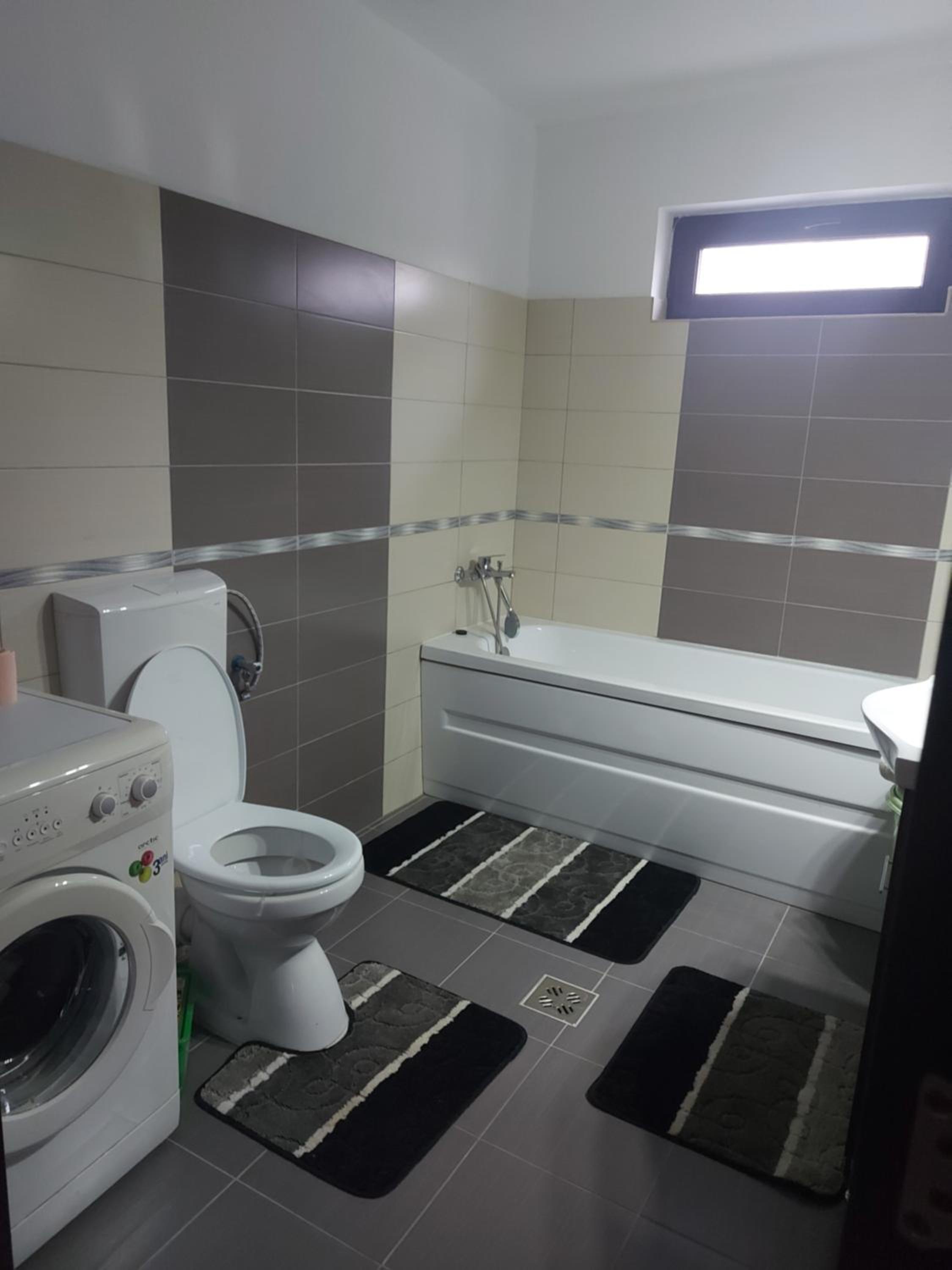 Two-Bedroom House - Photo 12