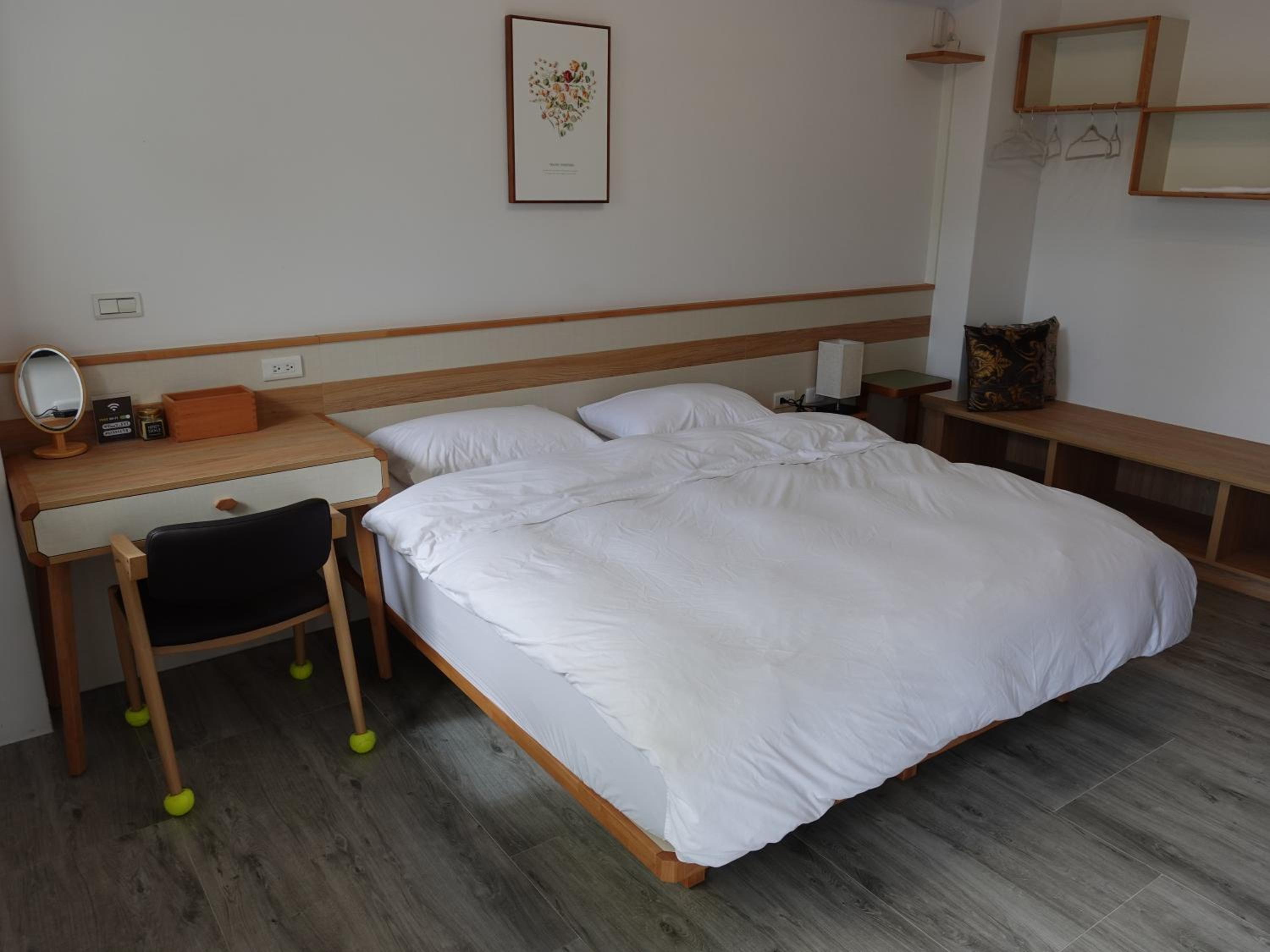 Queen Room
