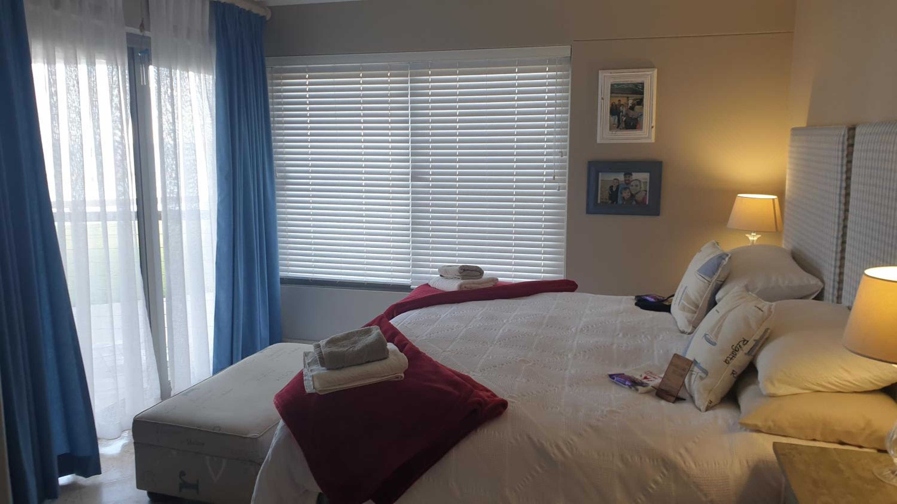 Twin Room - Photo 3