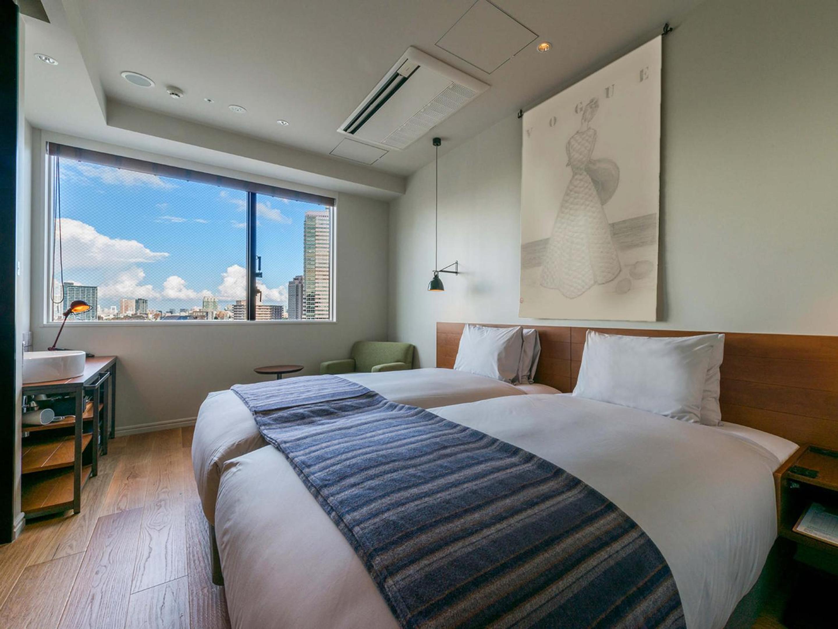 Premium Hollywood Twin Room - Non-Smoking photo 1