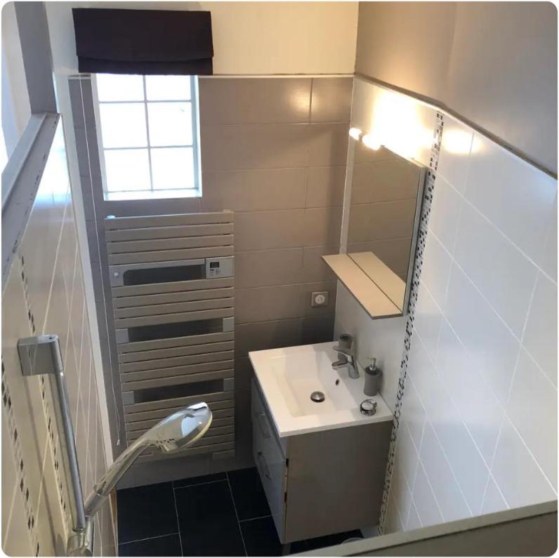 Deluxe Double Room with Shower - Photo 7