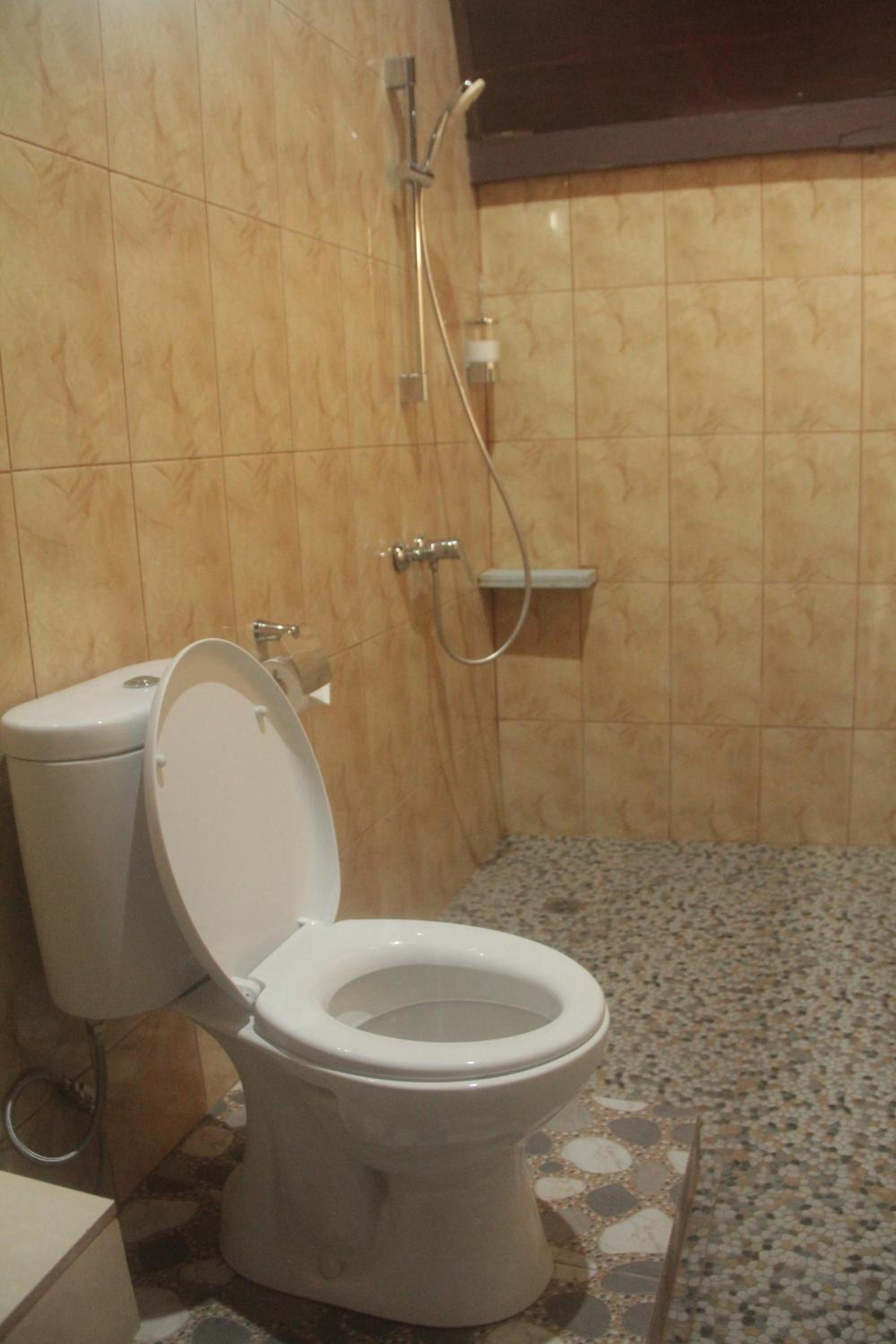 Standard Double Room - Photo 9