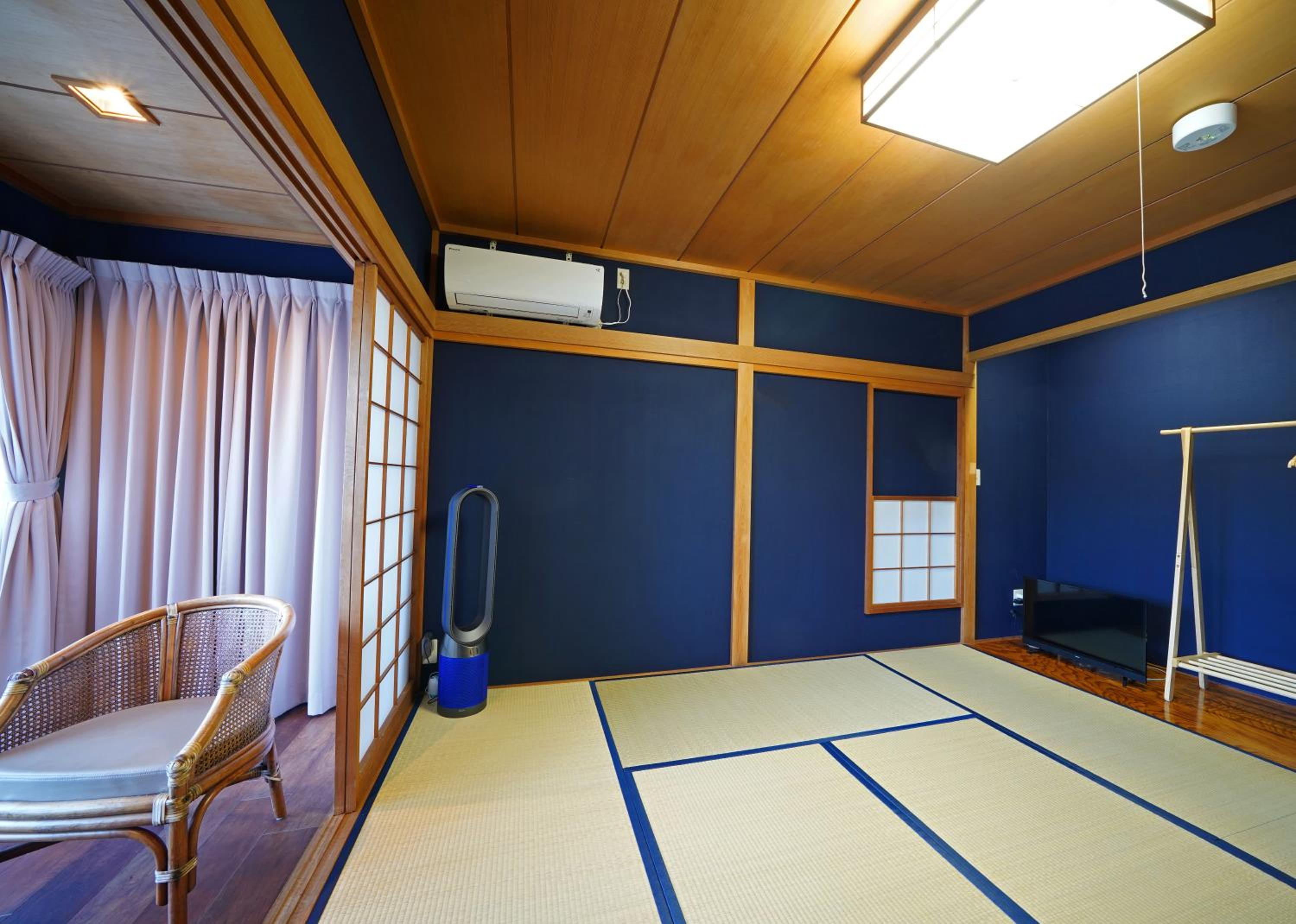 Four-Bedroom House - Photo 85