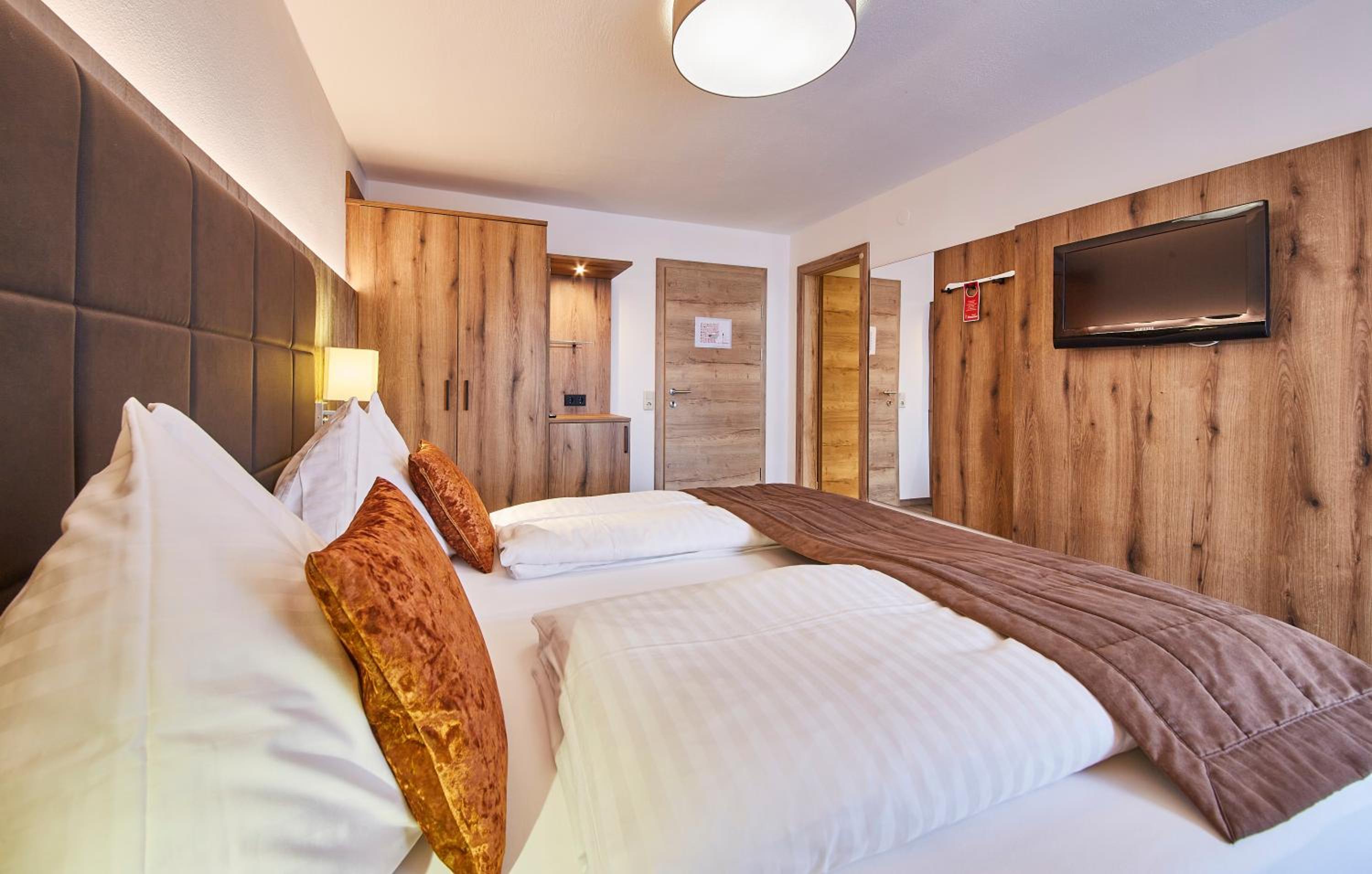 Comfort Double Room with Balcony photo 1