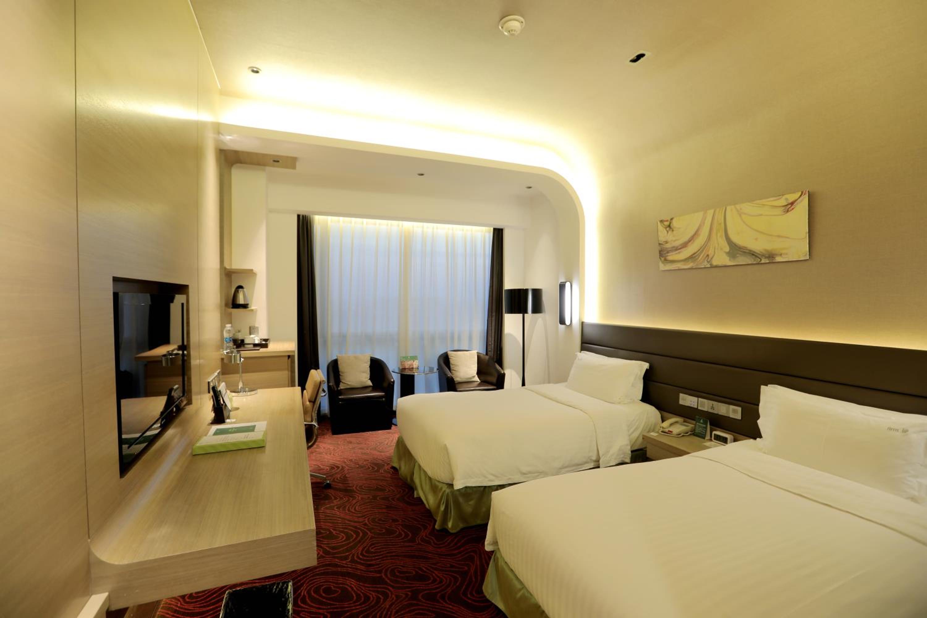 Standard Twin Room - Photo 4