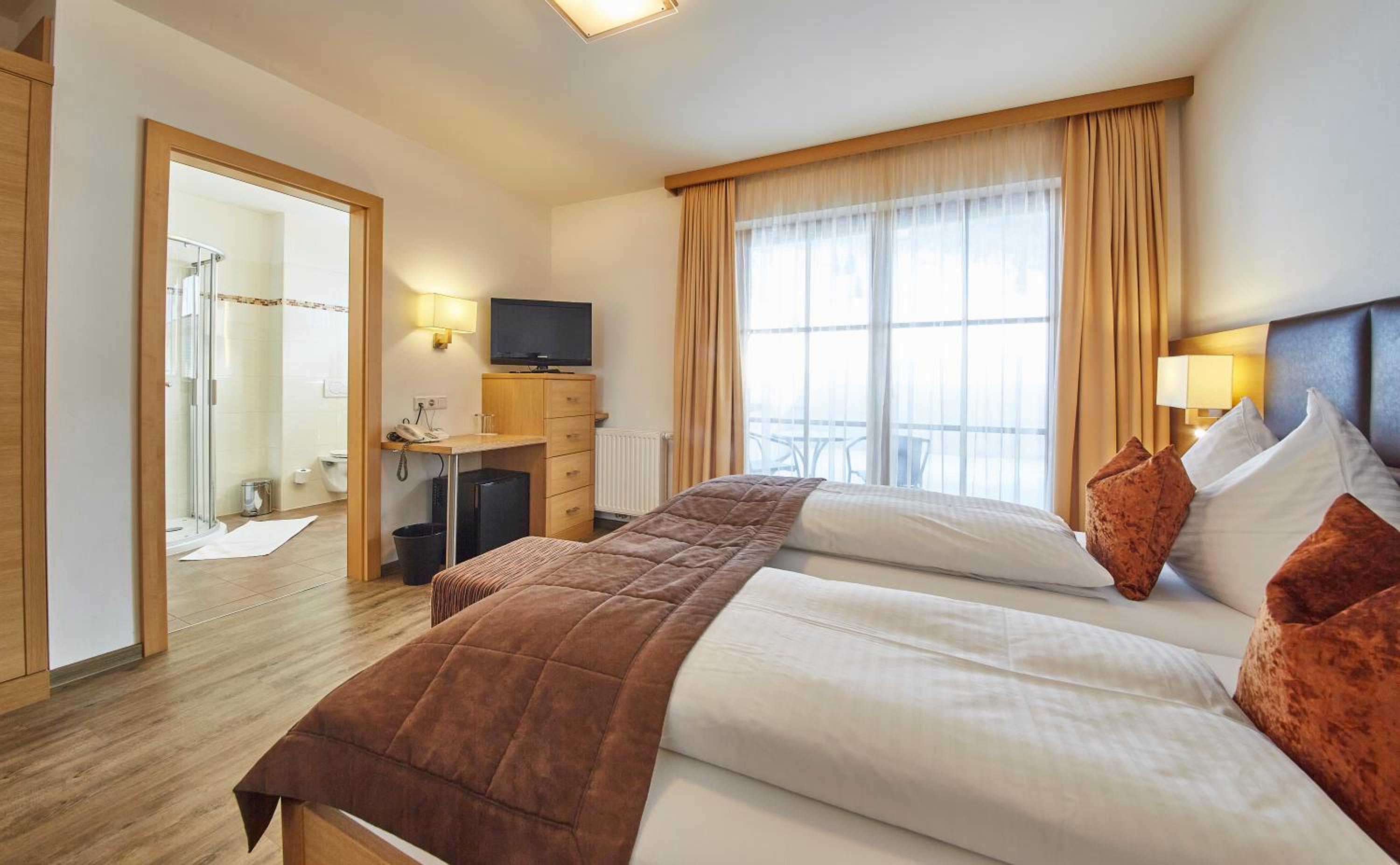 Triple Room with Balcony - Annex - Photo 3